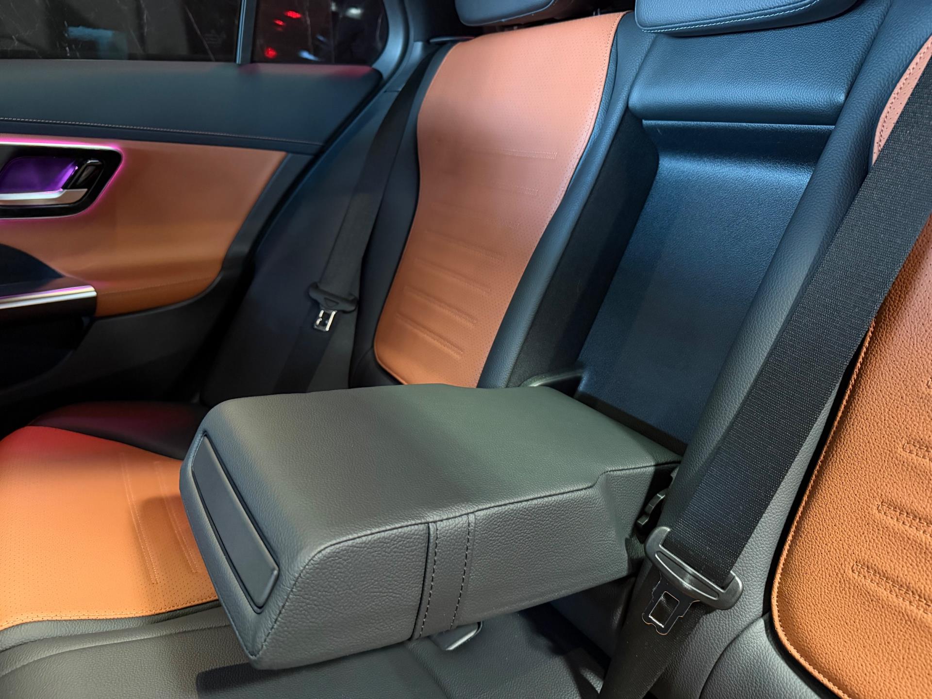 Foto van Mercedes-Benz C 300 E