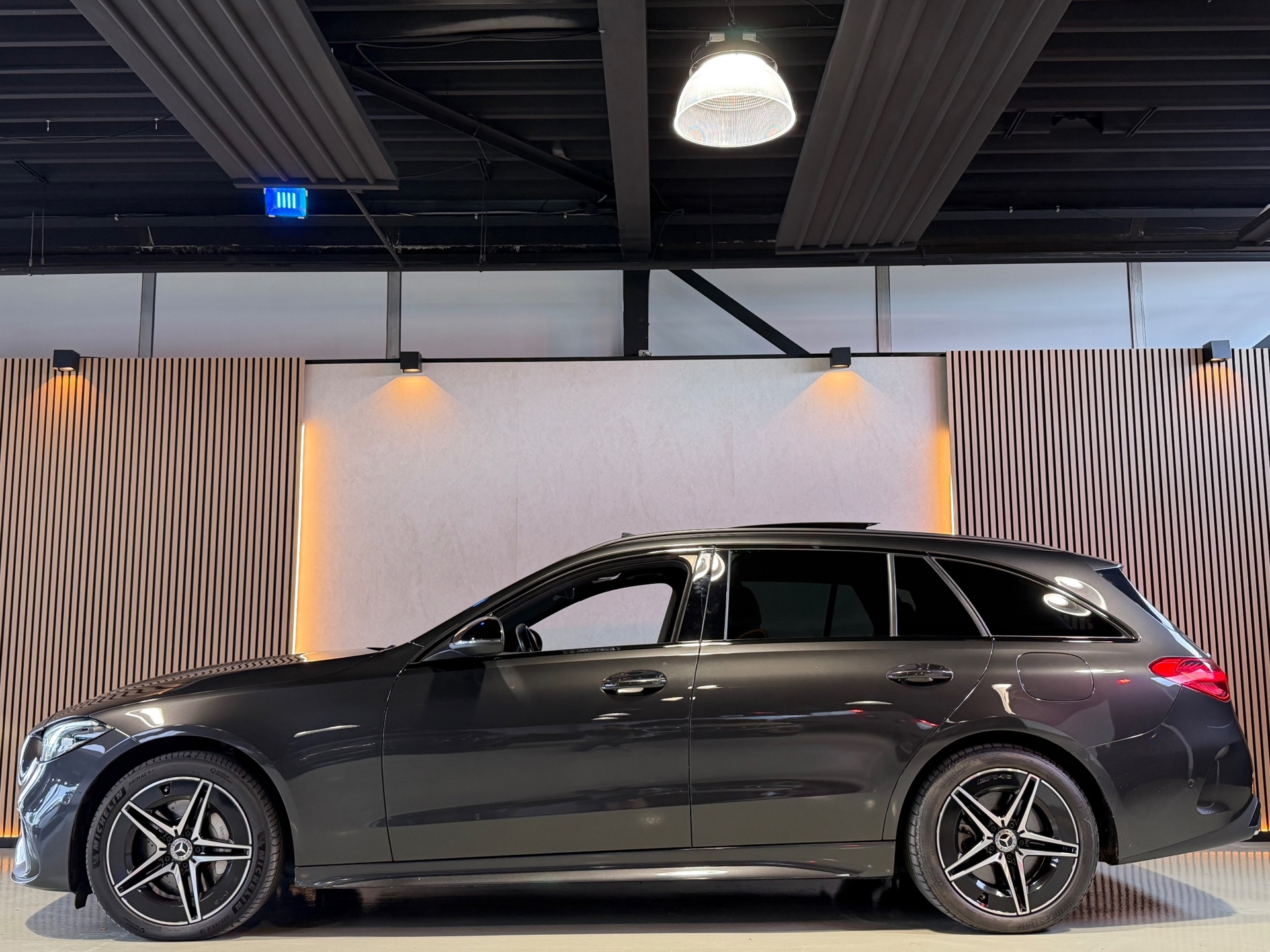 Foto van Mercedes-Benz C 300 E
