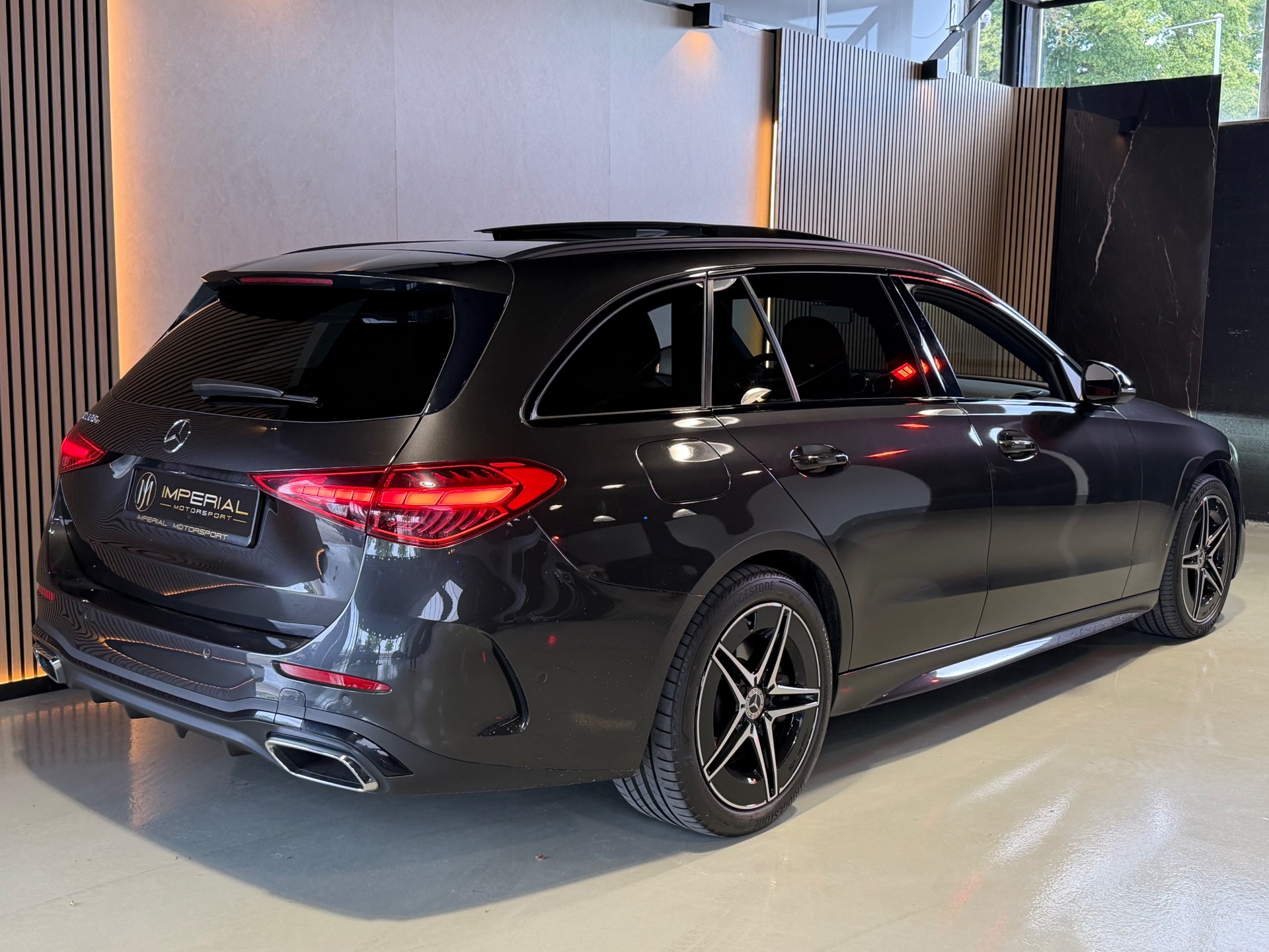 Foto van Mercedes-Benz C 300 E