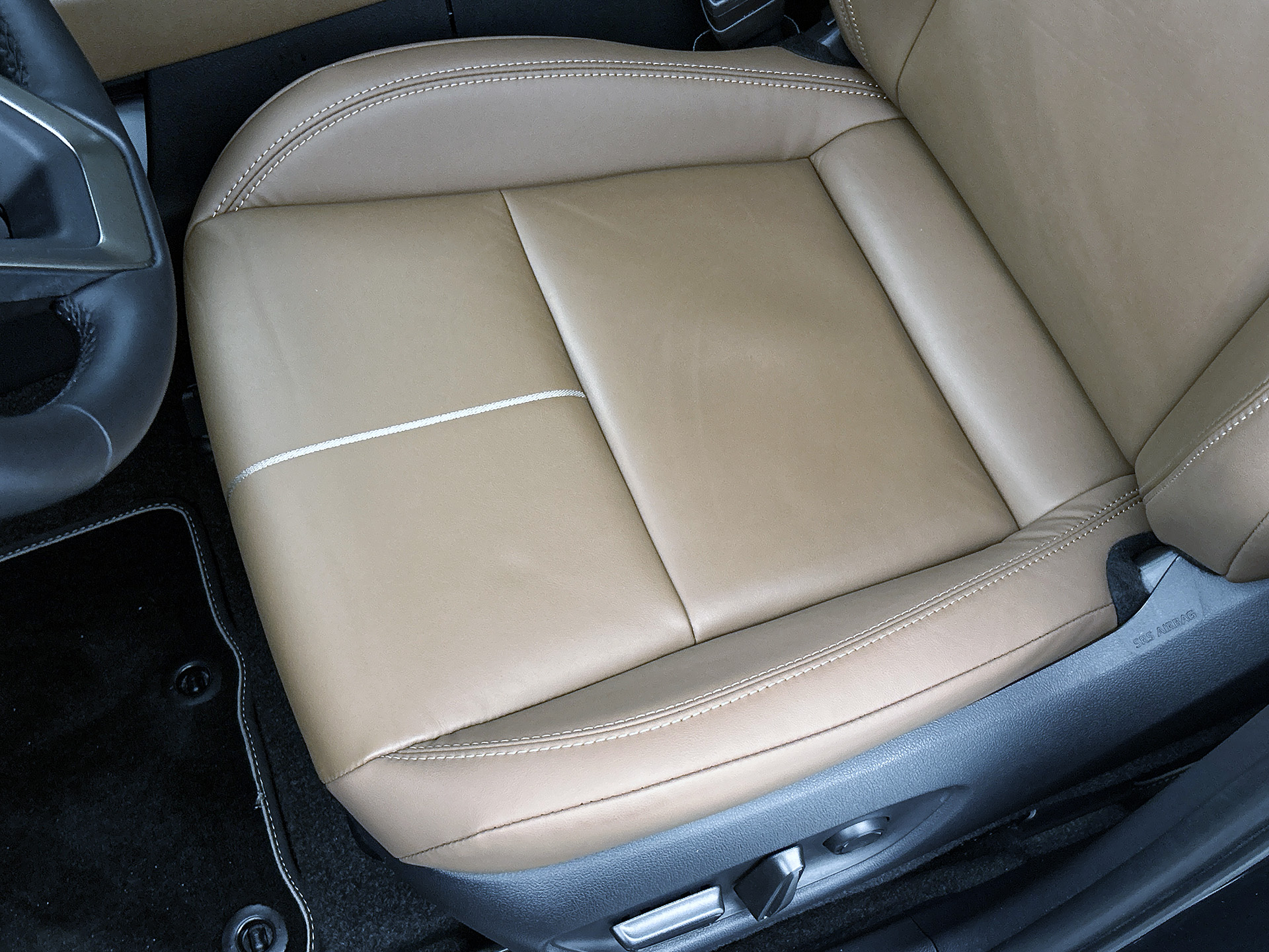 Foto van Lexus LBX