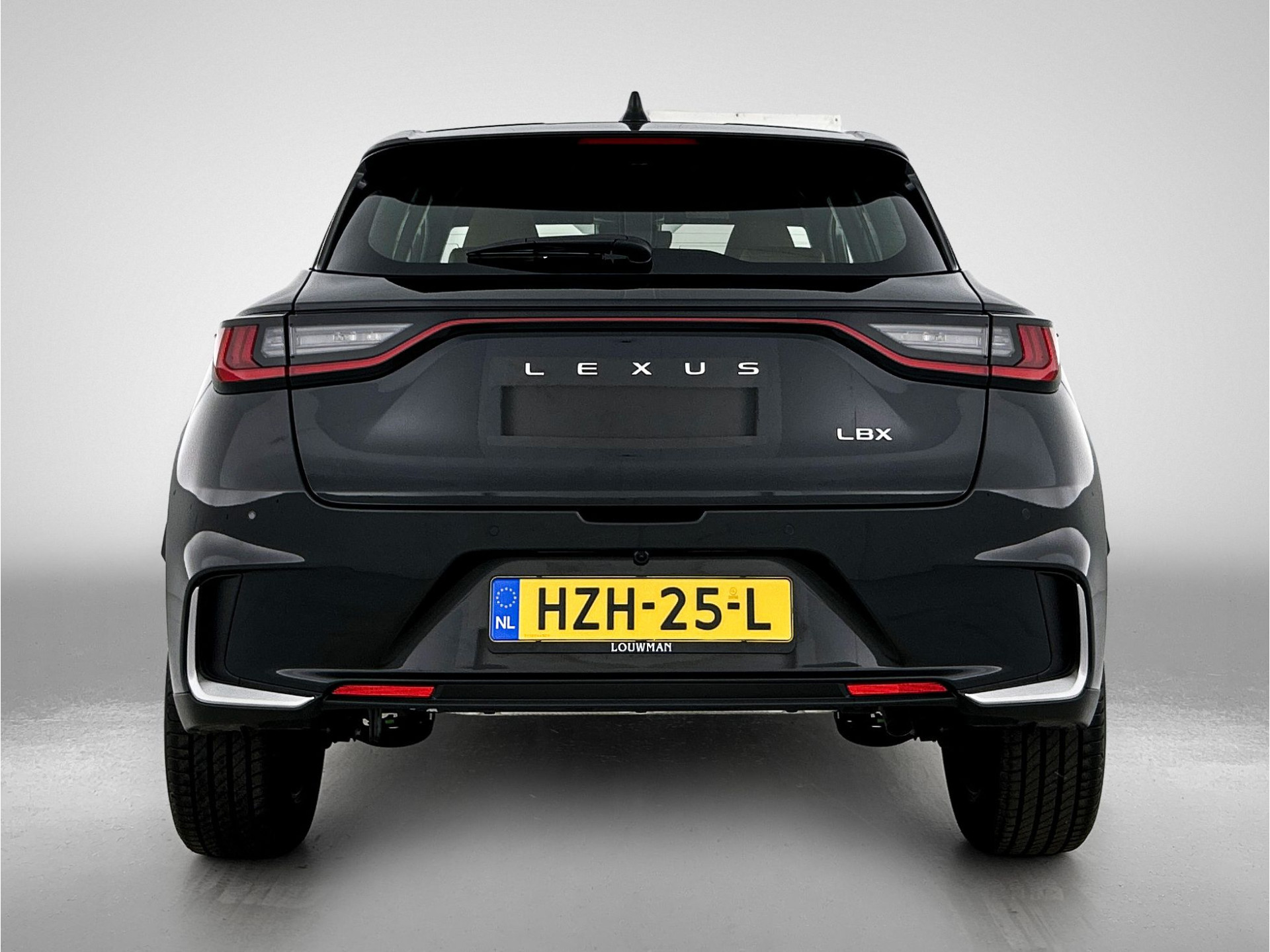 Foto van Lexus LBX
