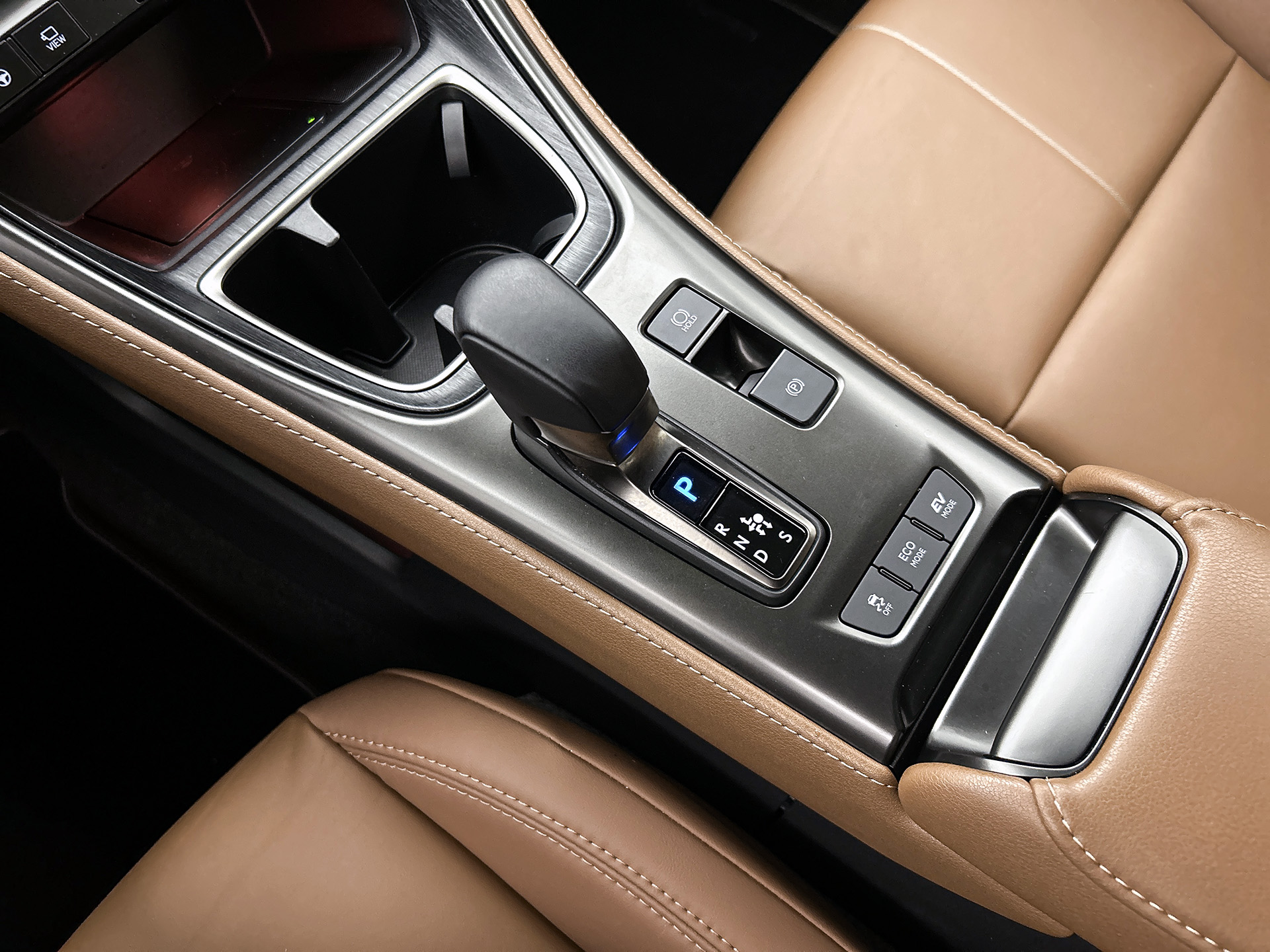 Foto van Lexus LBX
