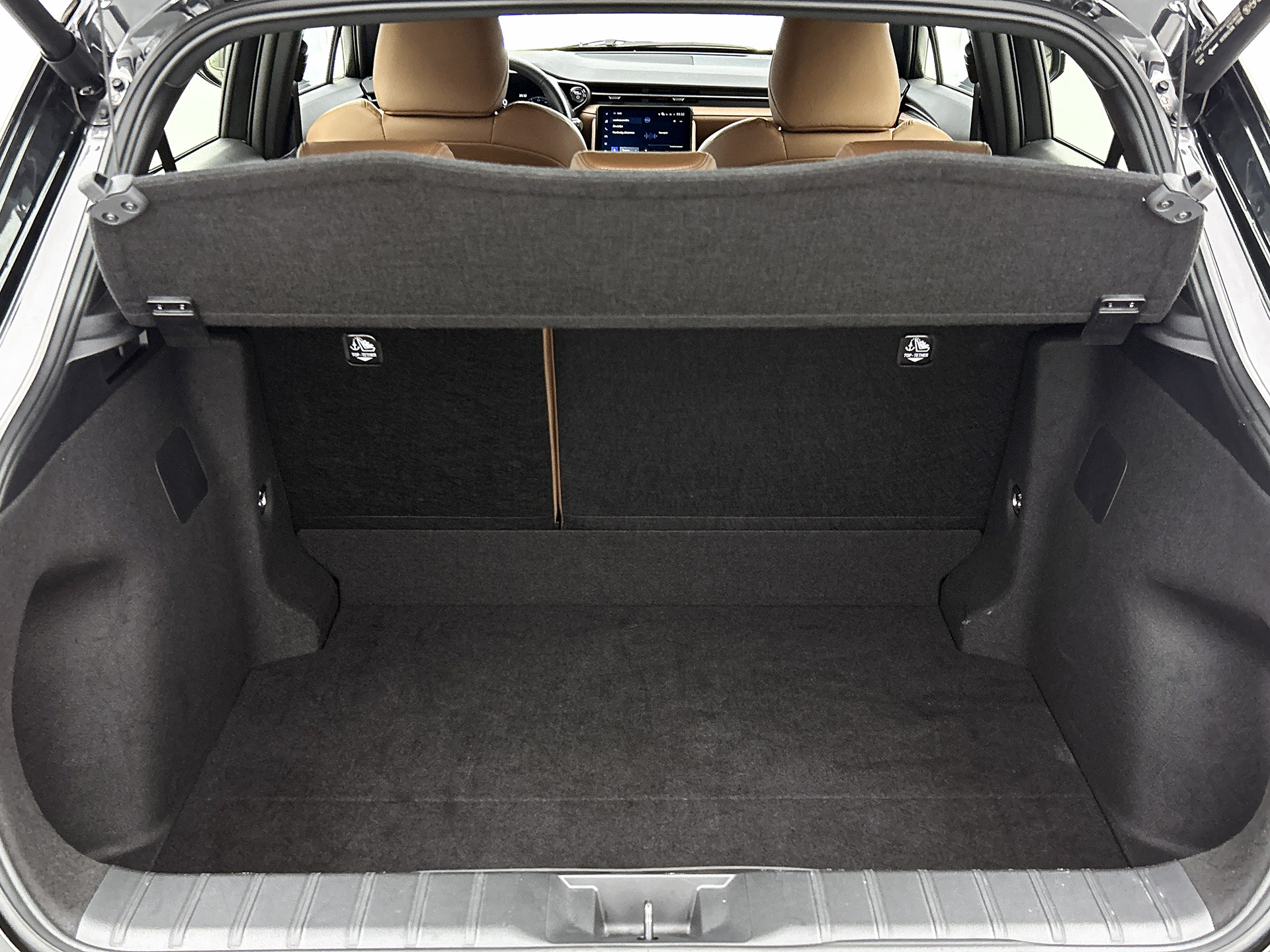 Foto van Lexus LBX