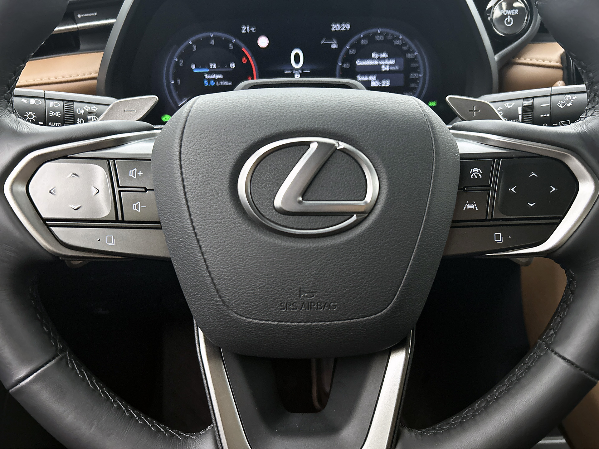 Foto van Lexus LBX
