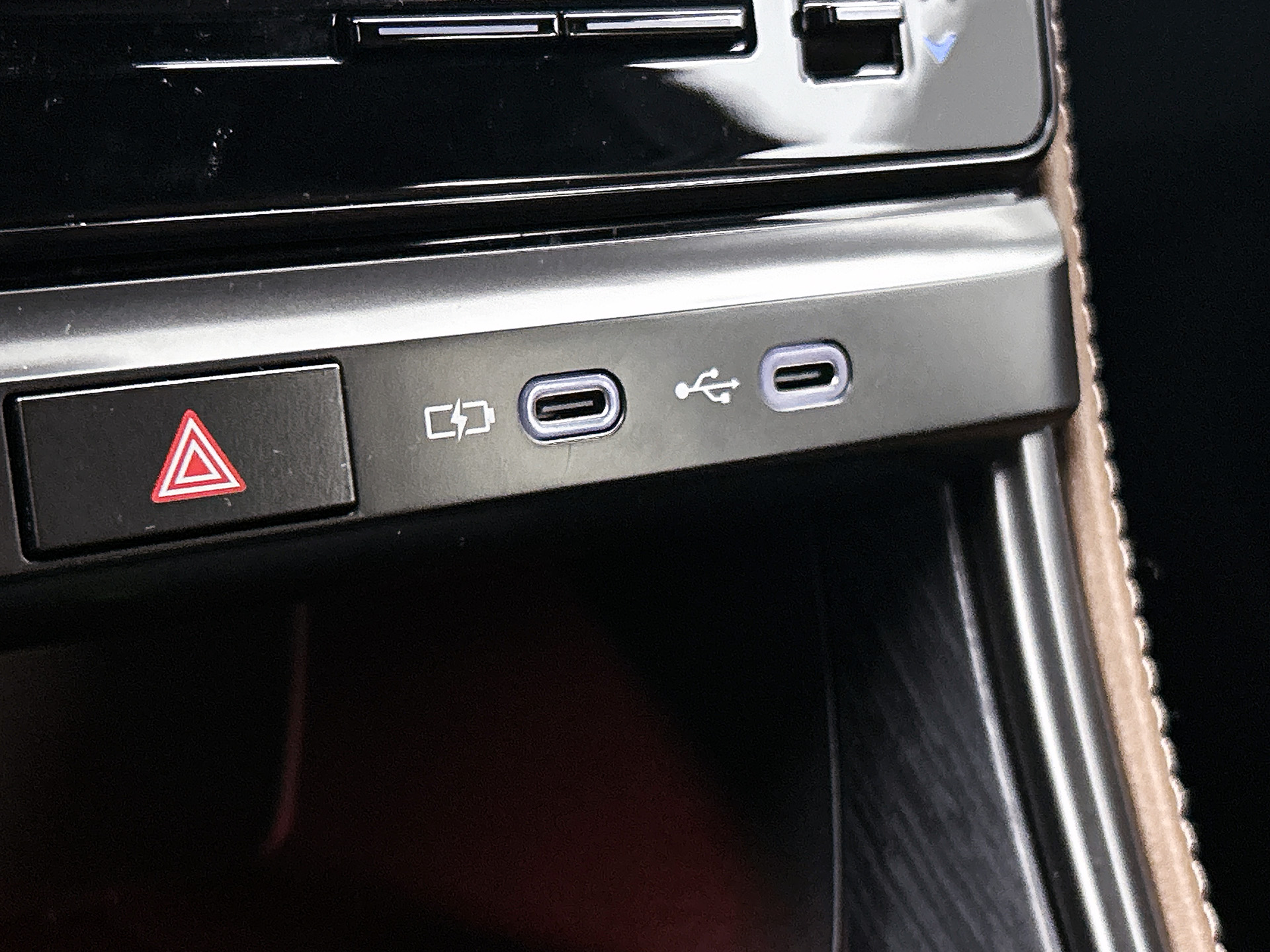 Foto van Lexus LBX