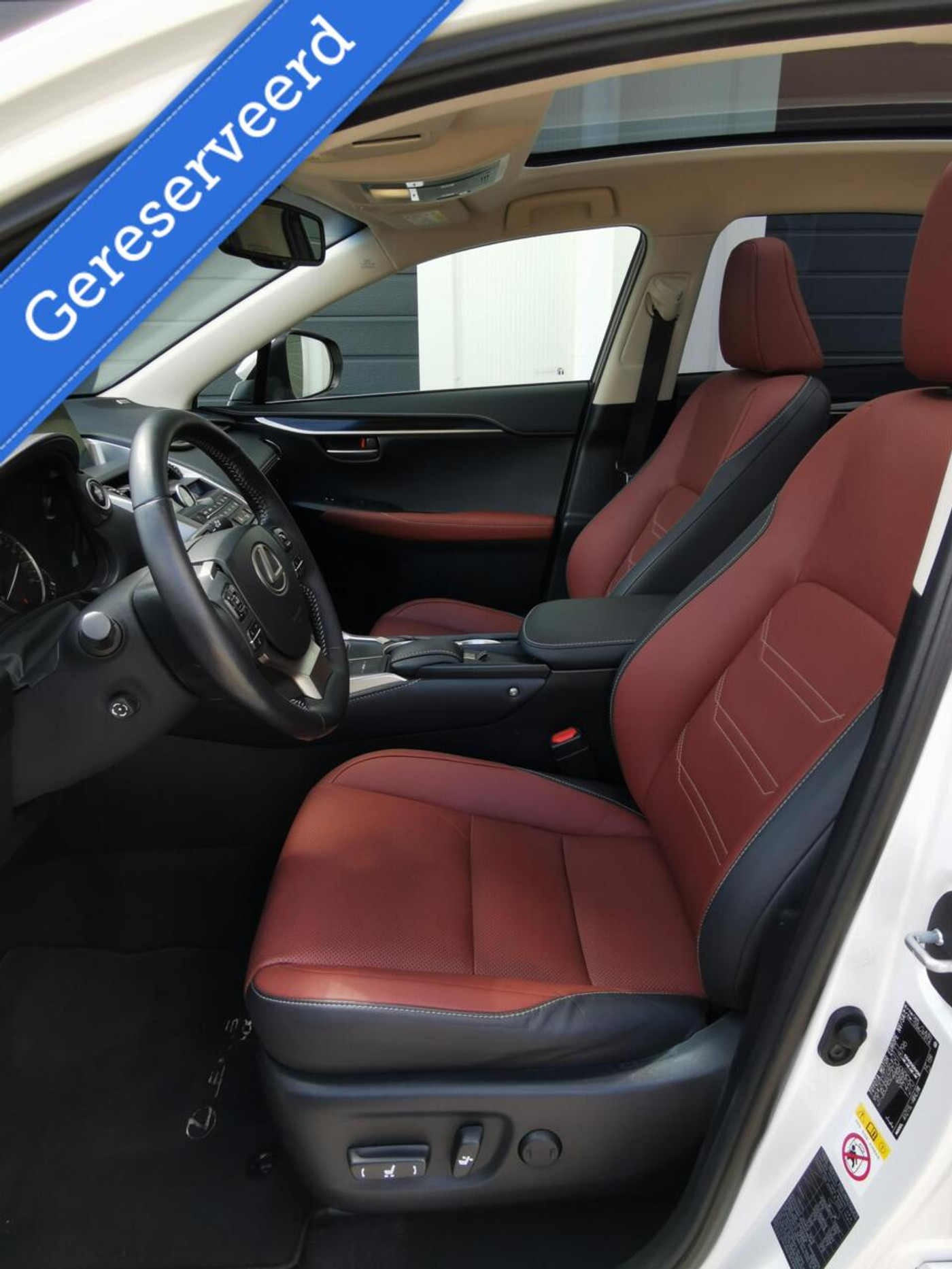 Foto van Lexus NX