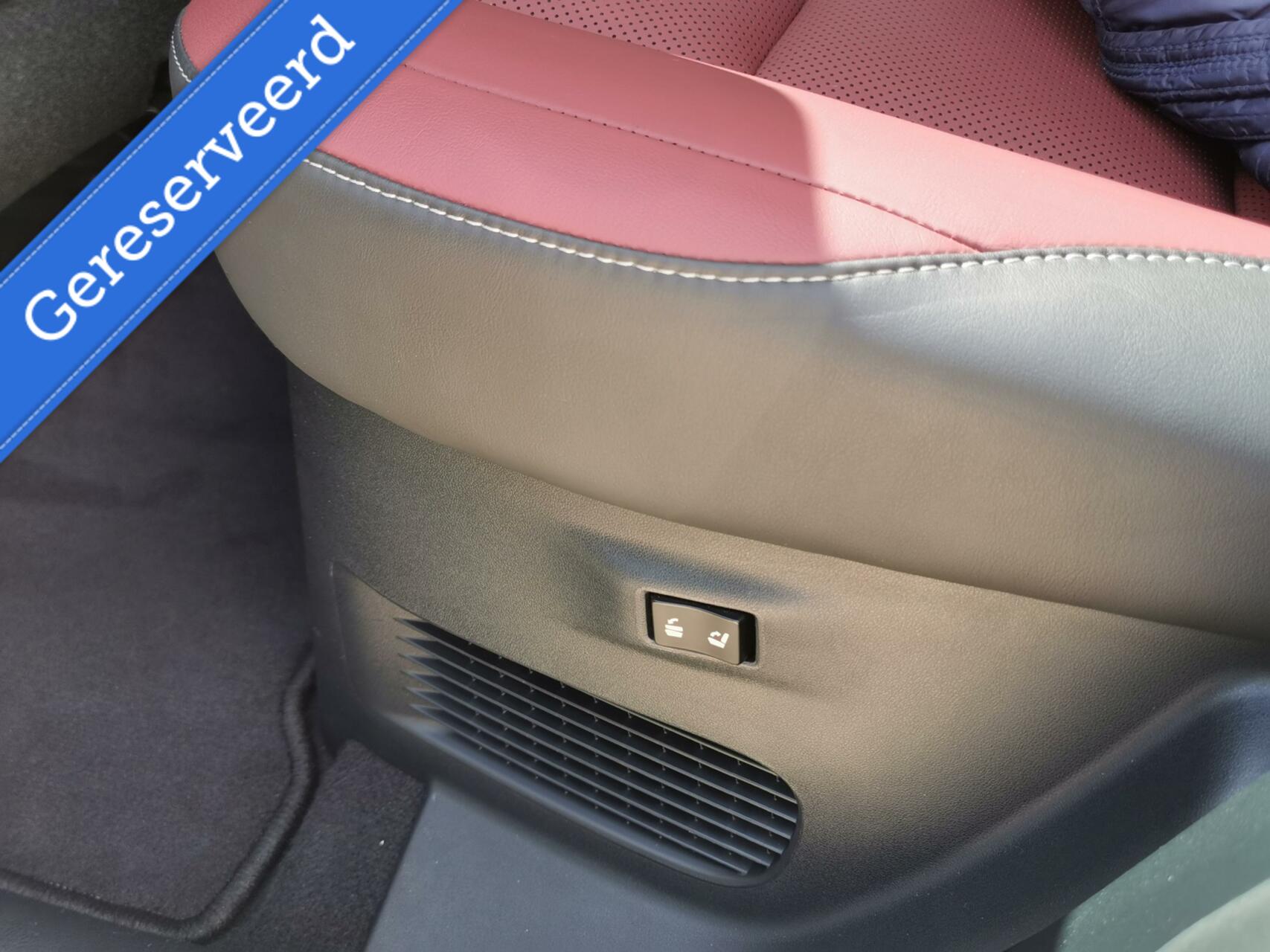 Foto van Lexus NX