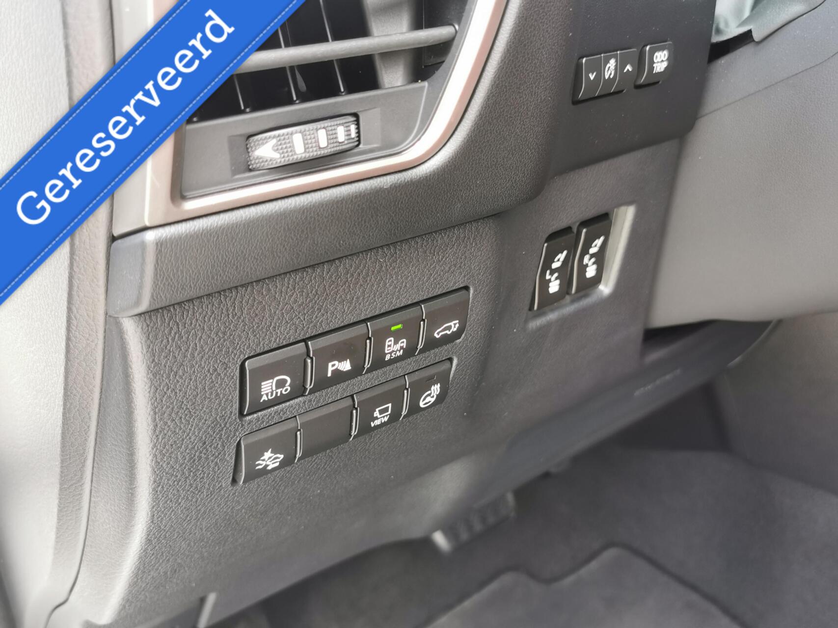 Foto van Lexus NX