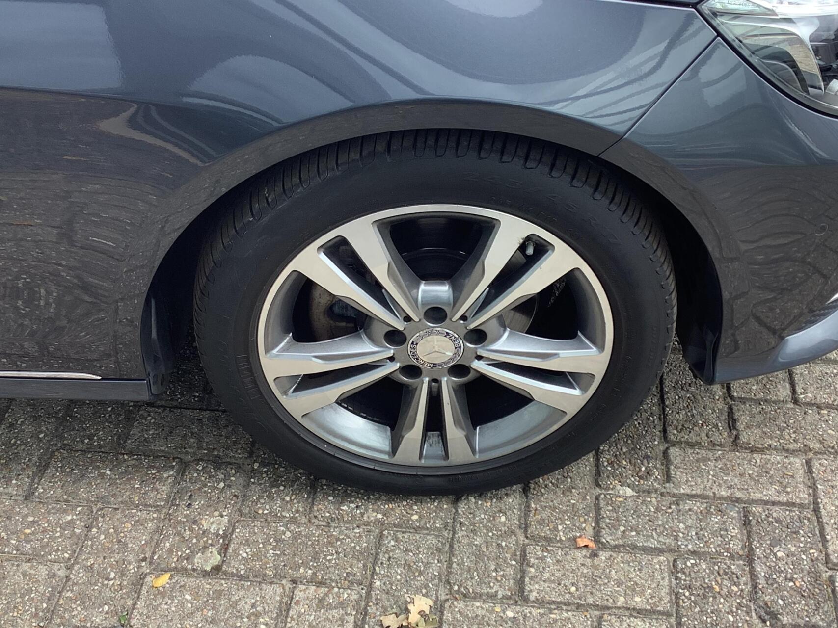 Foto van Mercedes-Benz E-klasse Estate