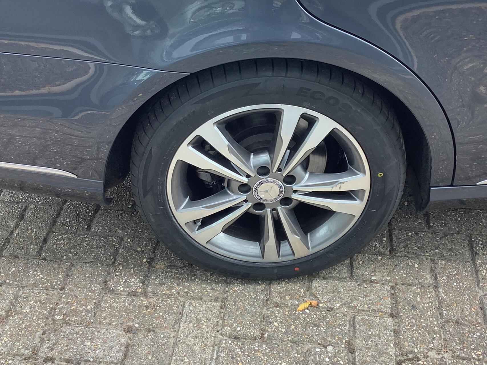 Foto van Mercedes-Benz E-klasse Estate