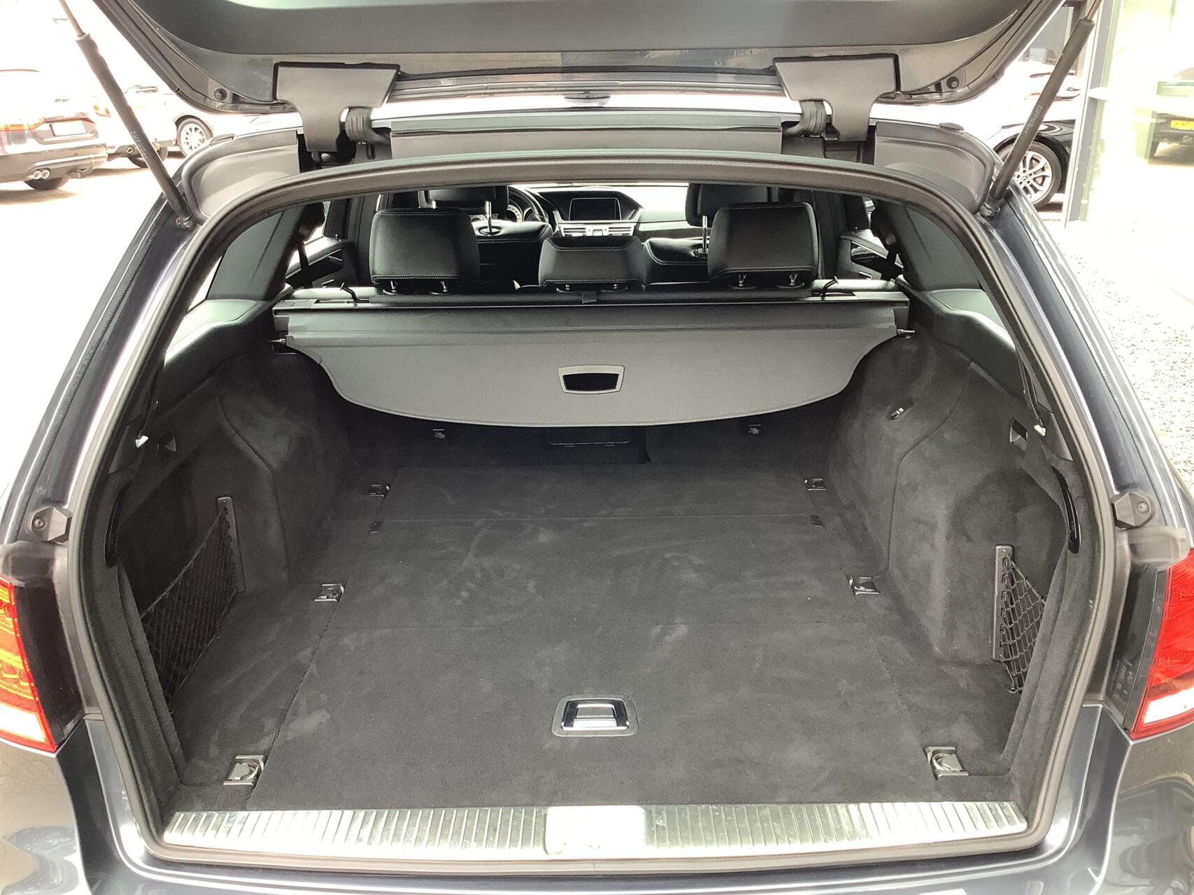 Foto van Mercedes-Benz E-klasse Estate