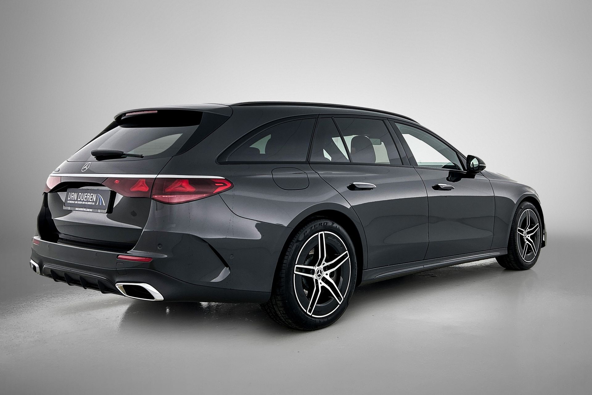 Foto van Mercedes-Benz E 300 E