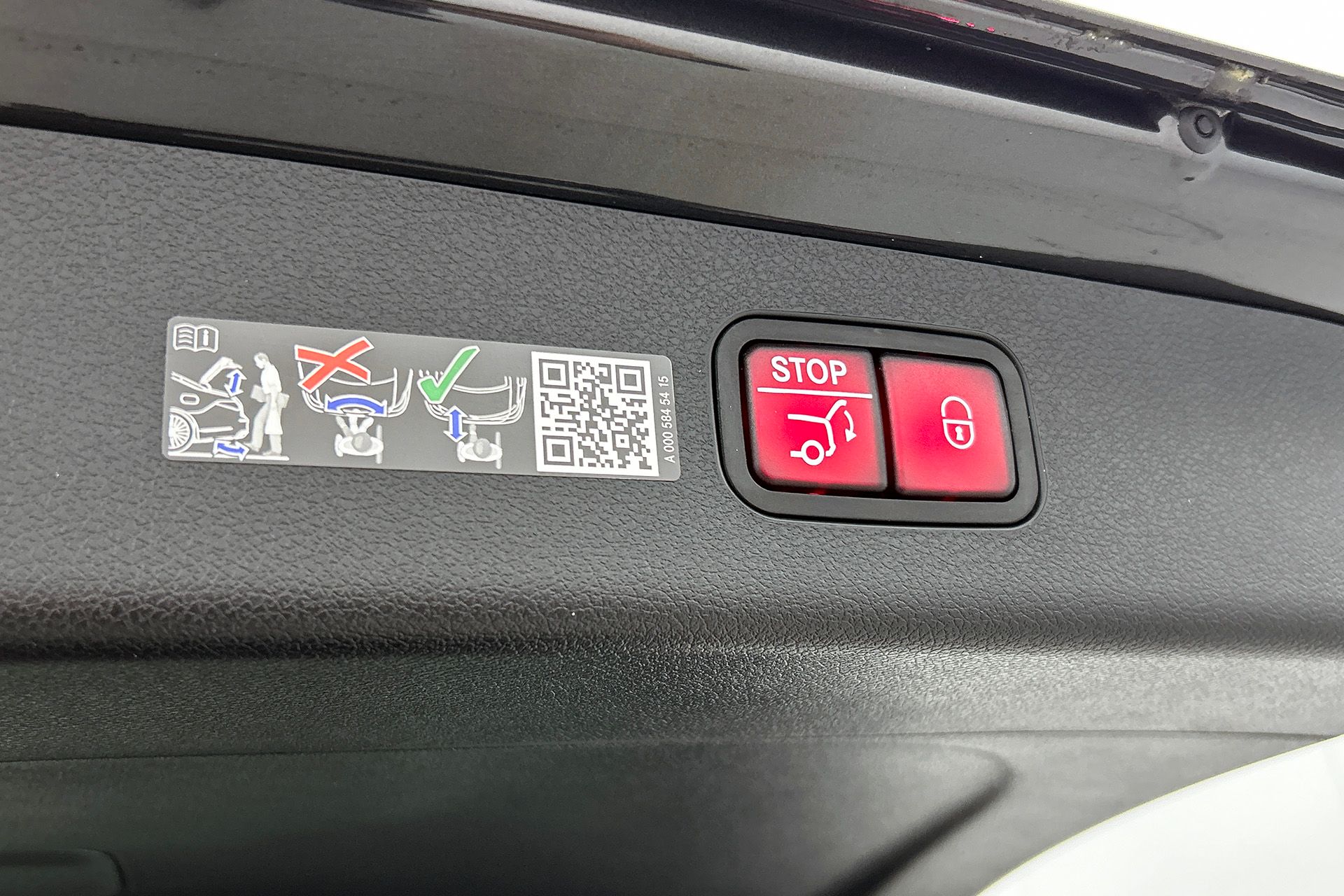 Foto van Mercedes-Benz E 300 E