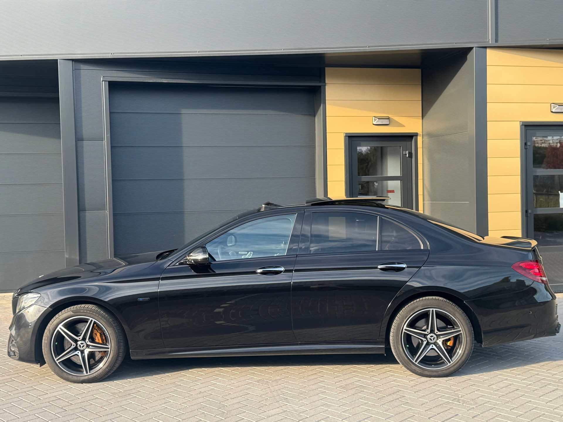 Foto van Mercedes-Benz E 300 De