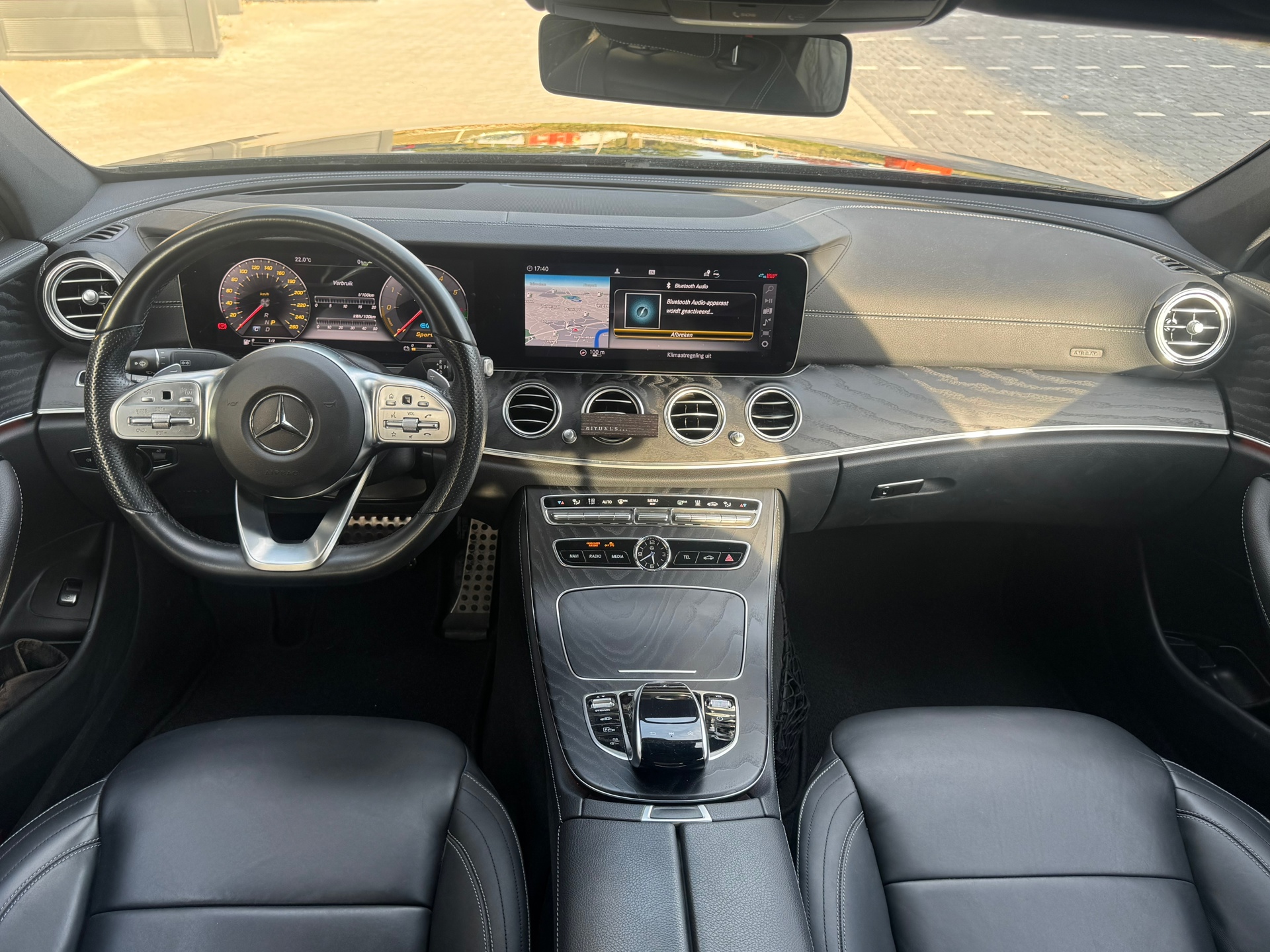 Foto van Mercedes-Benz E 300 De