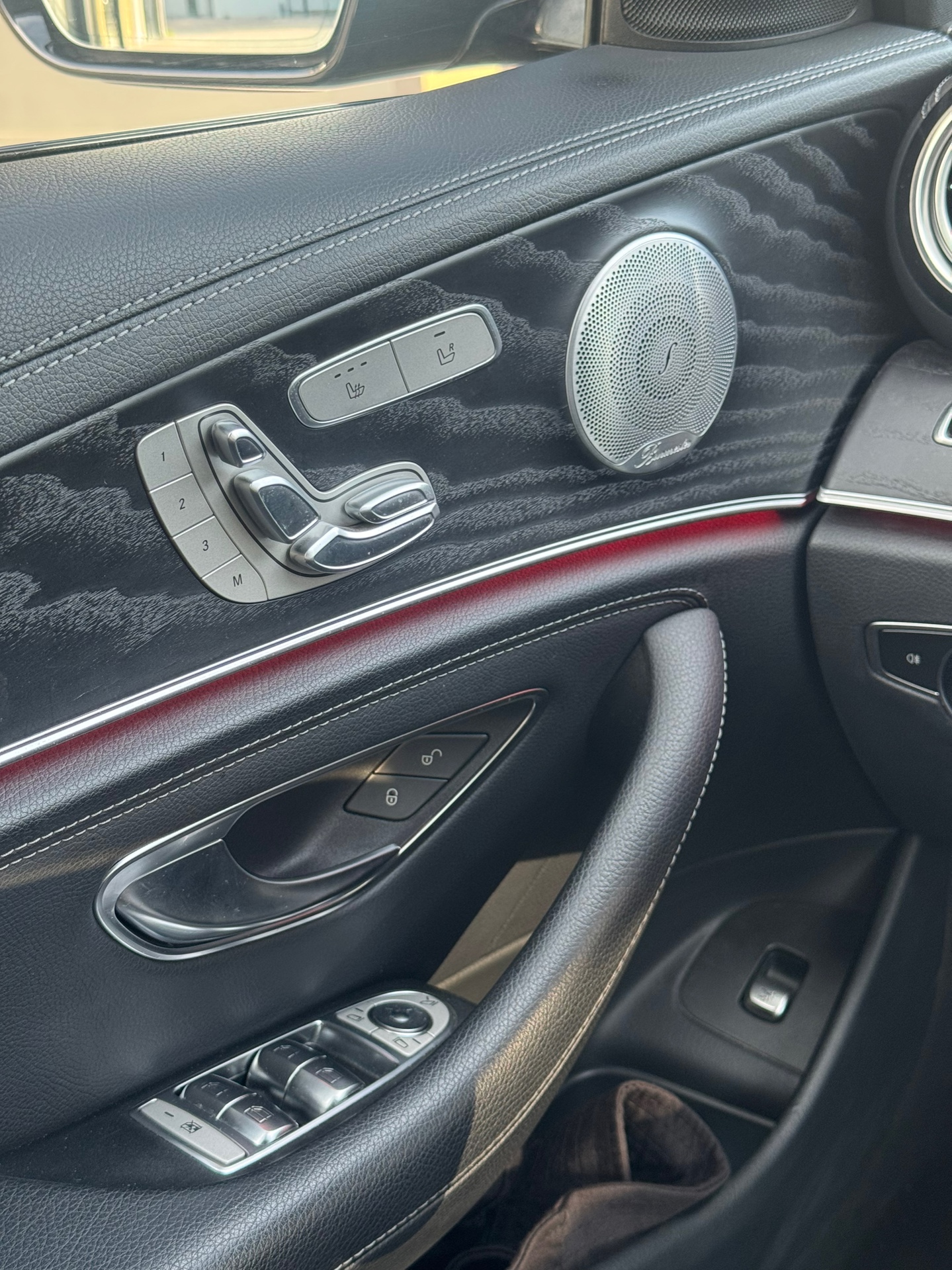 Foto van Mercedes-Benz E 300 De
