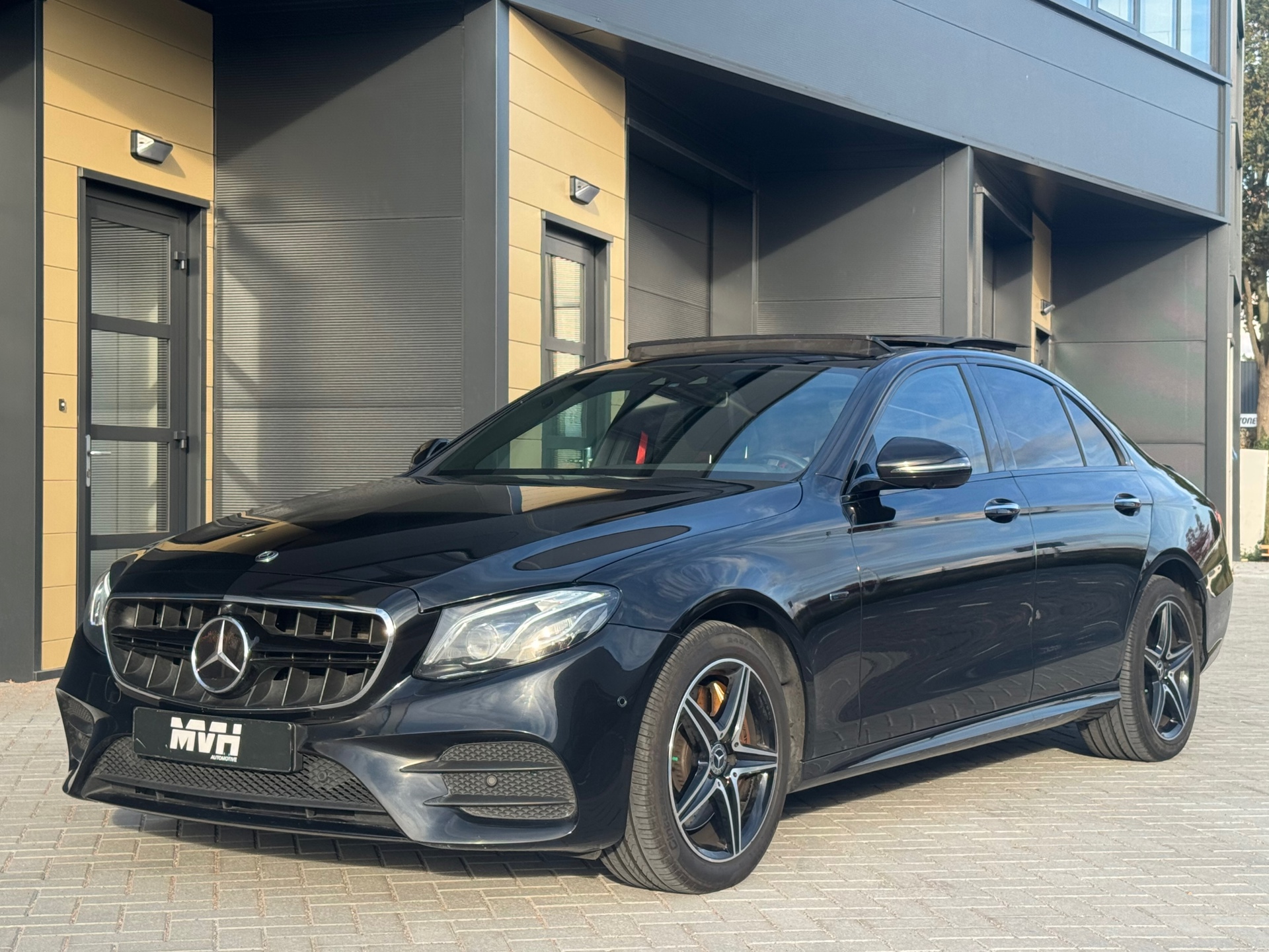 Foto van Mercedes-Benz E 300 De