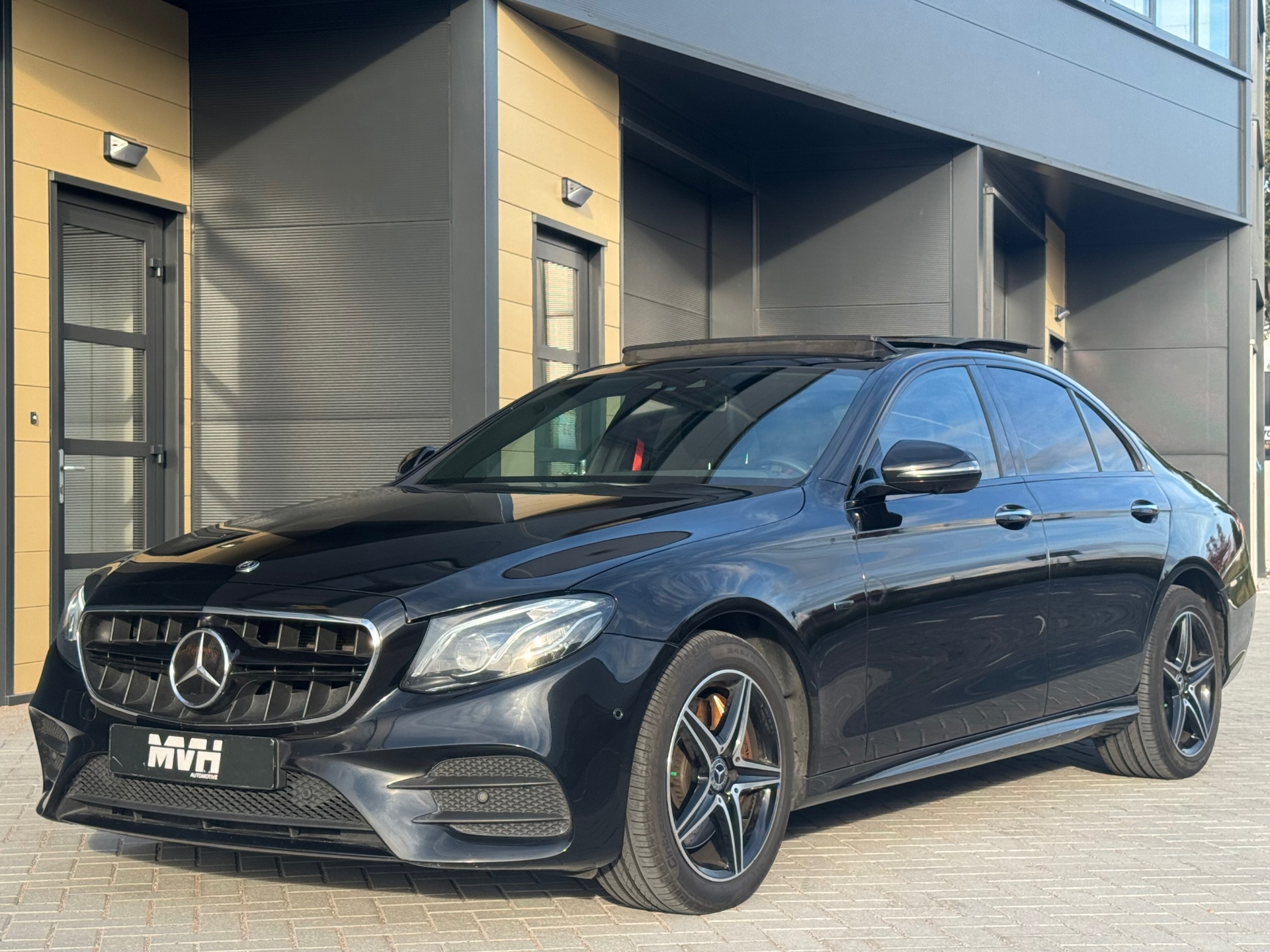 Foto van Mercedes-Benz E 300 De