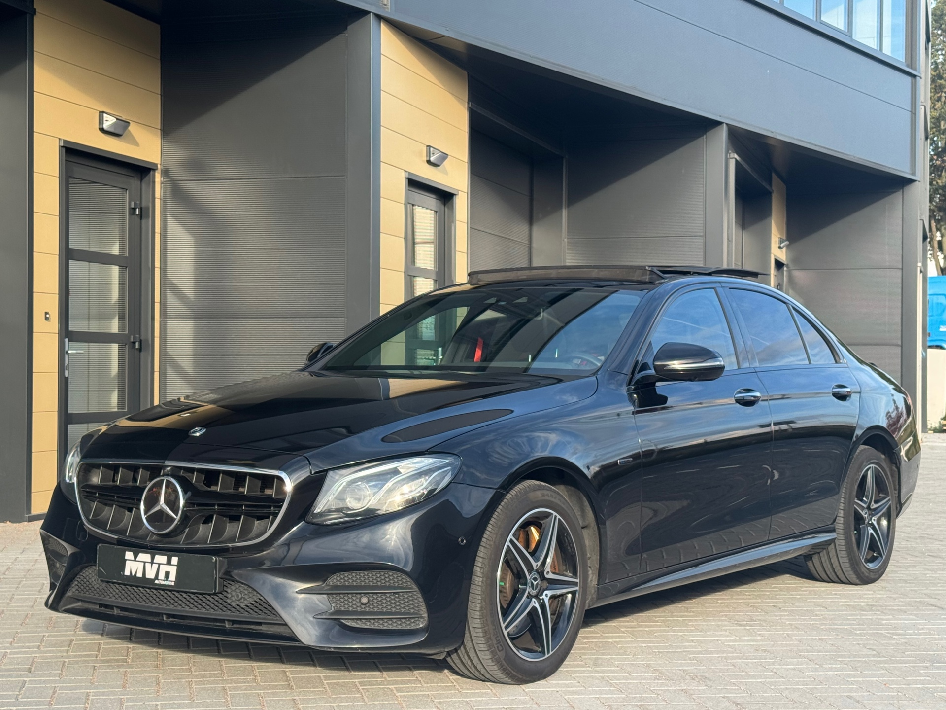 Foto van Mercedes-Benz E 300 De