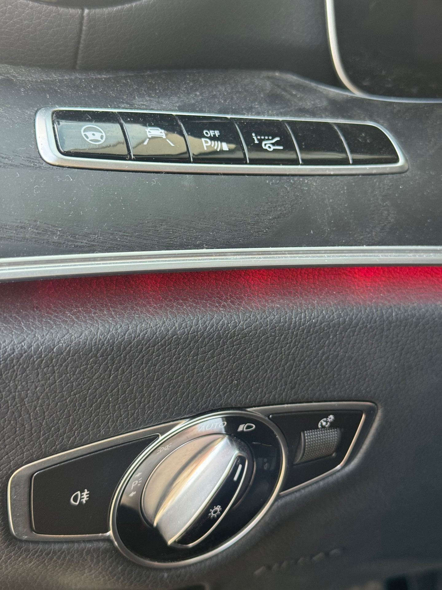Foto van Mercedes-Benz E 300 De