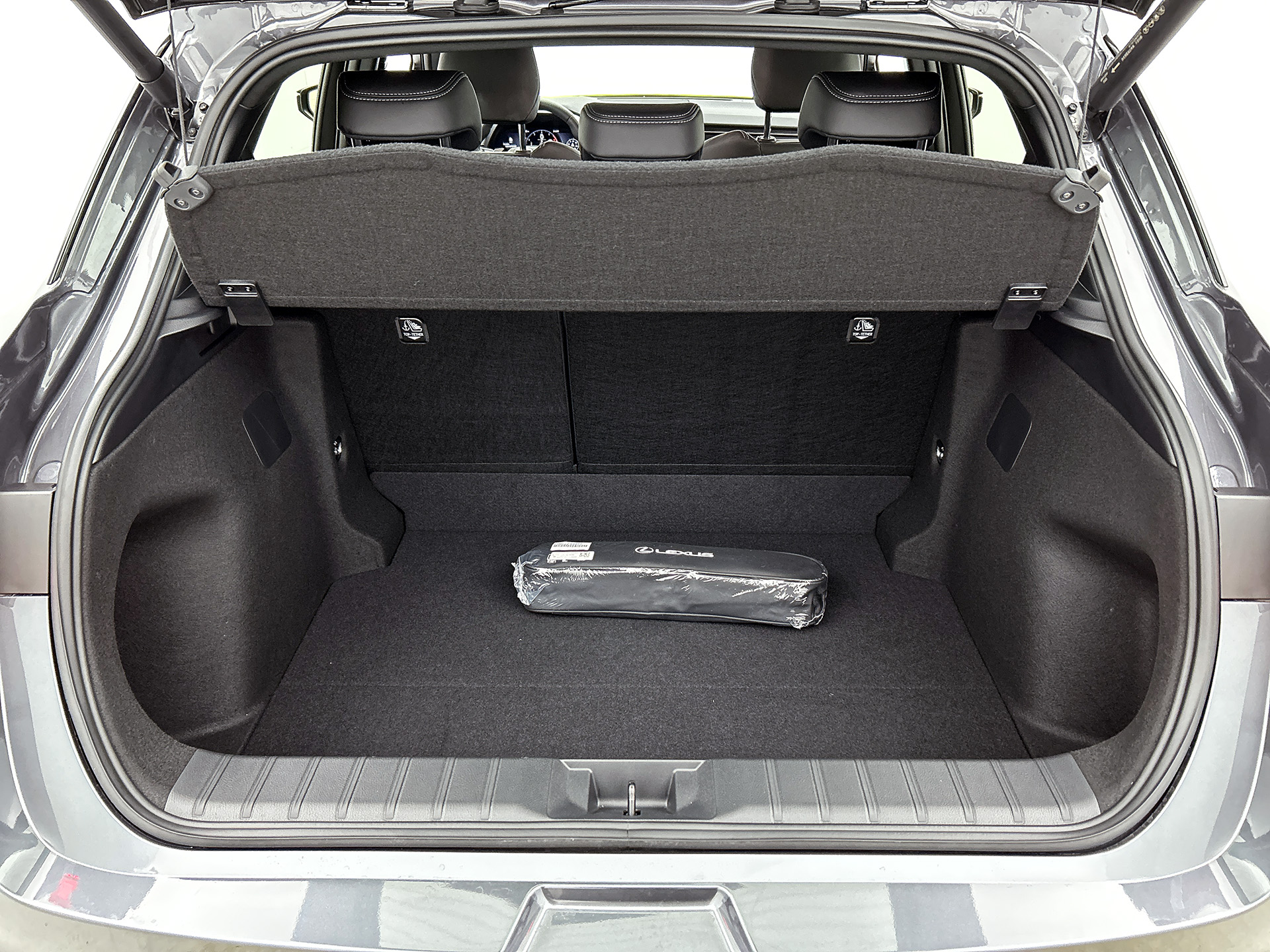 Foto van Lexus Lexus LBX
