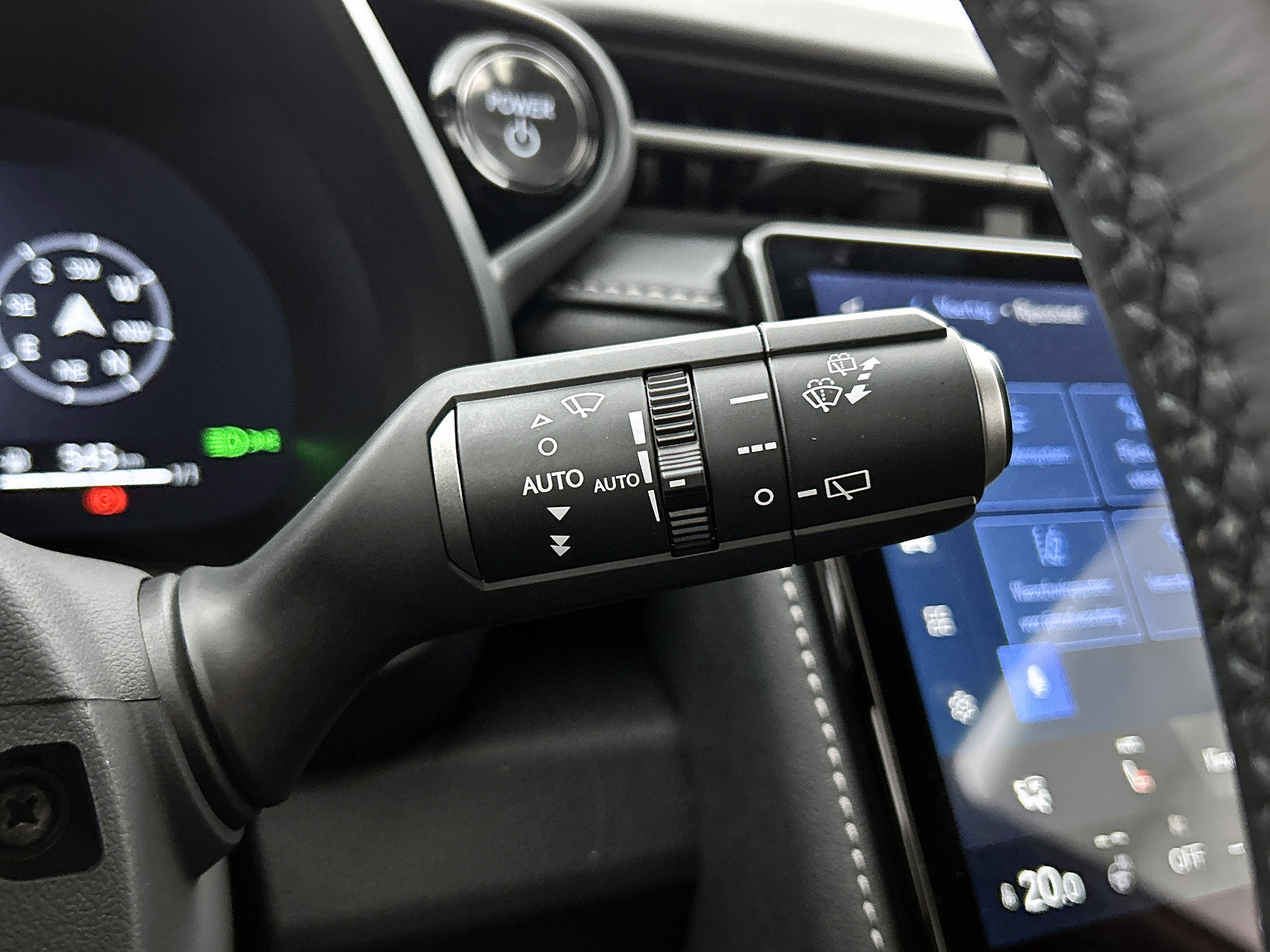 Foto van Lexus Lexus LBX