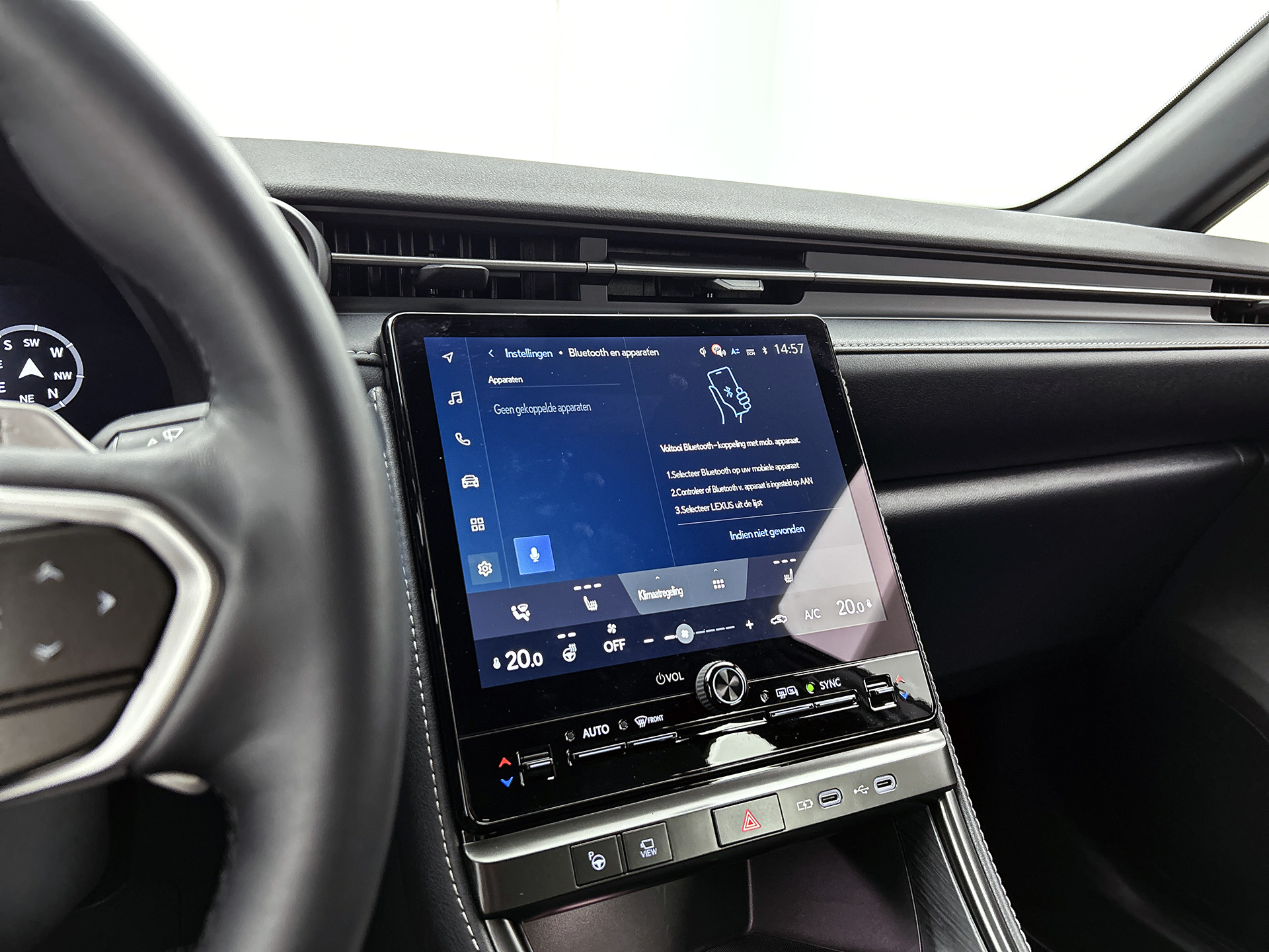 Foto van Lexus Lexus LBX