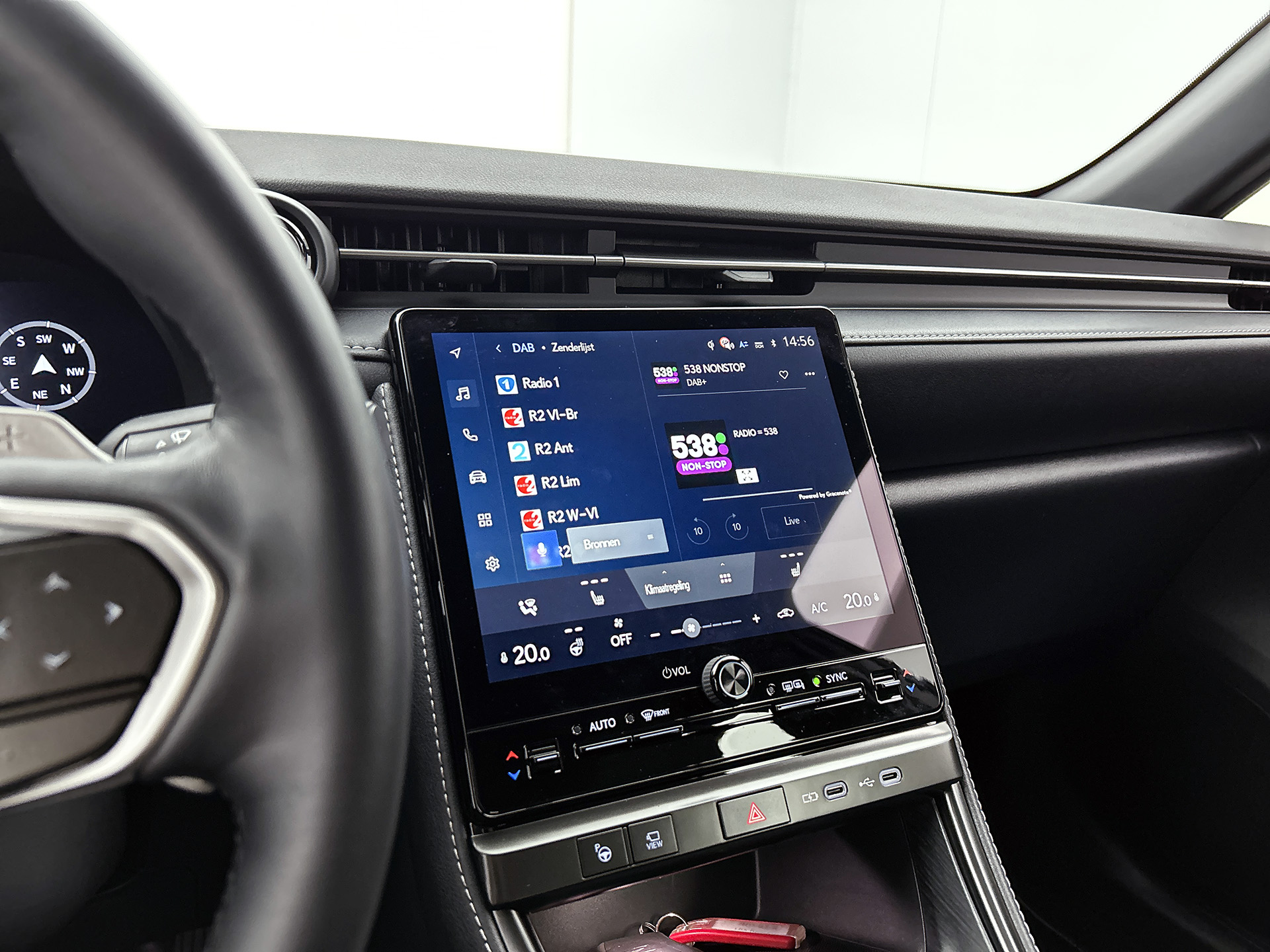 Foto van Lexus Lexus LBX