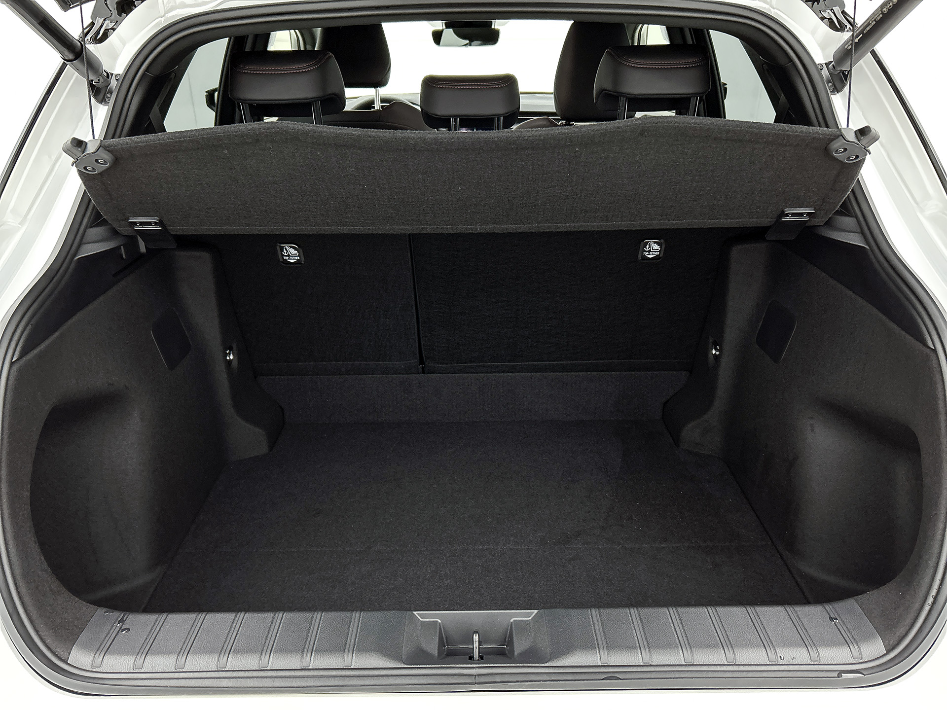 Foto van Lexus LBX