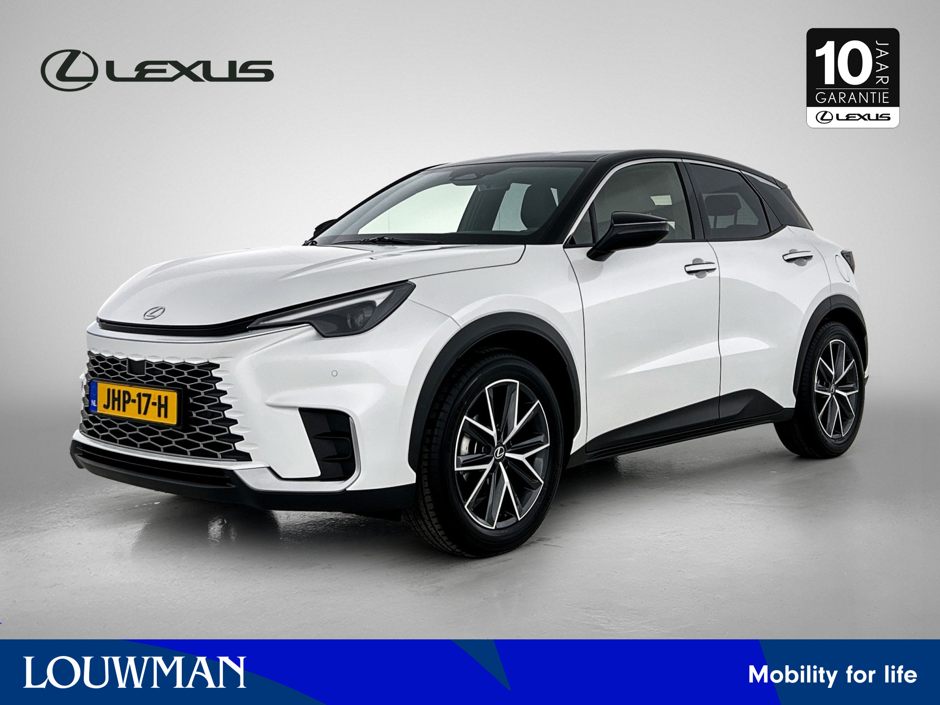 Lexus LBX Emotion 2WD 2025 - voorkant