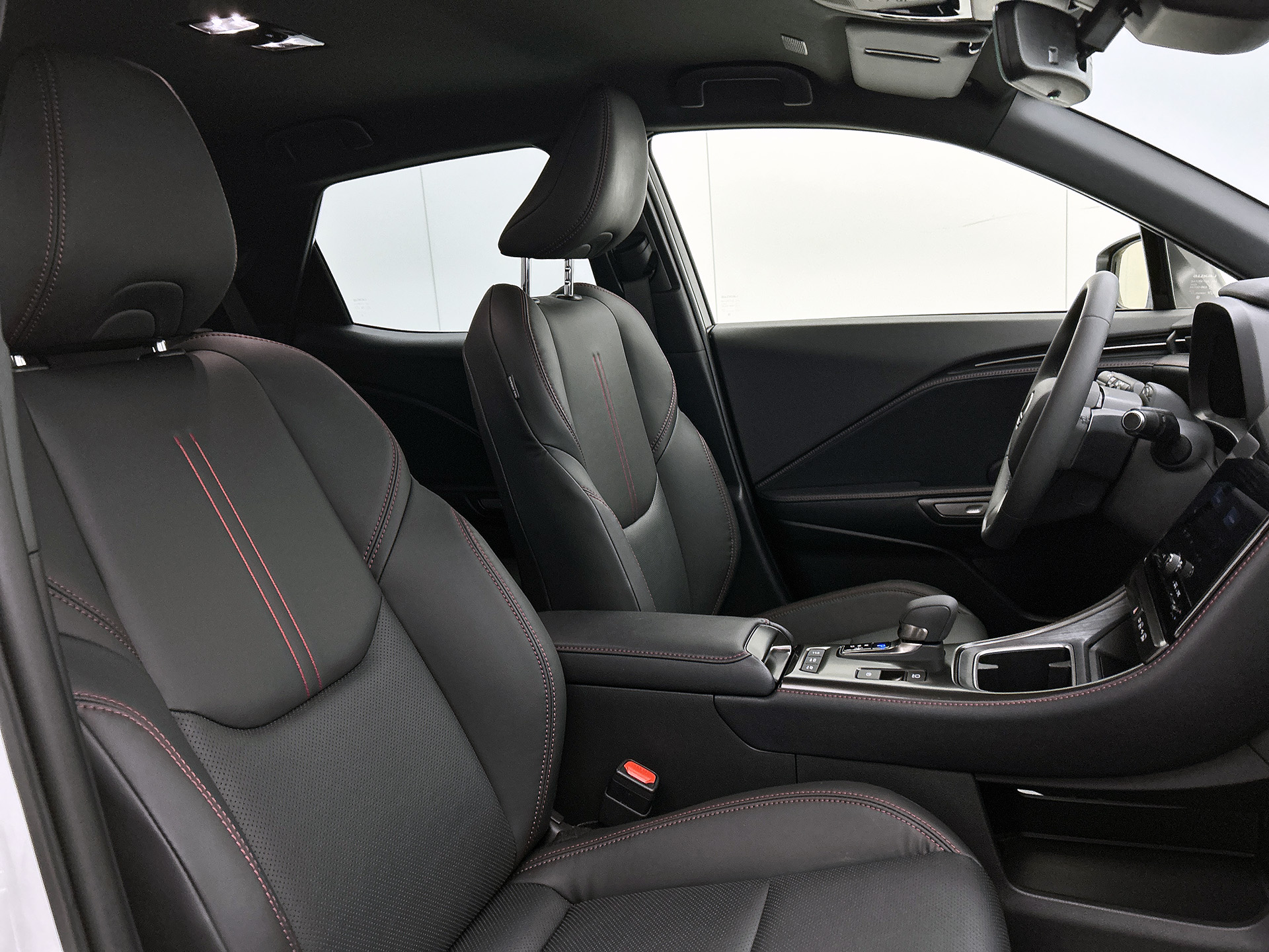 Foto van Lexus LBX