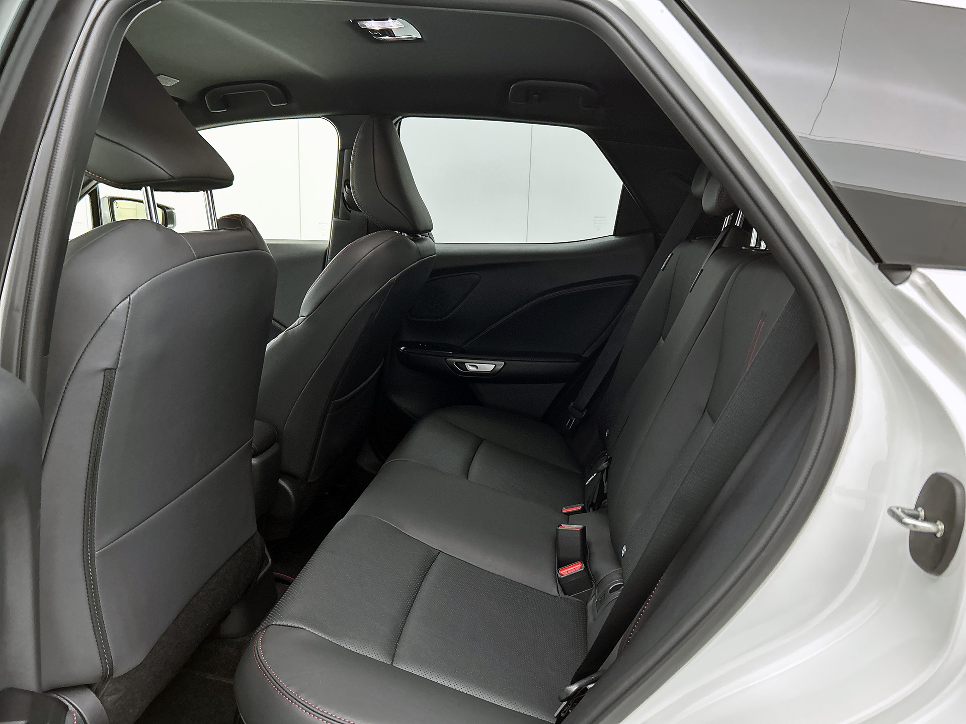 Foto van Lexus LBX