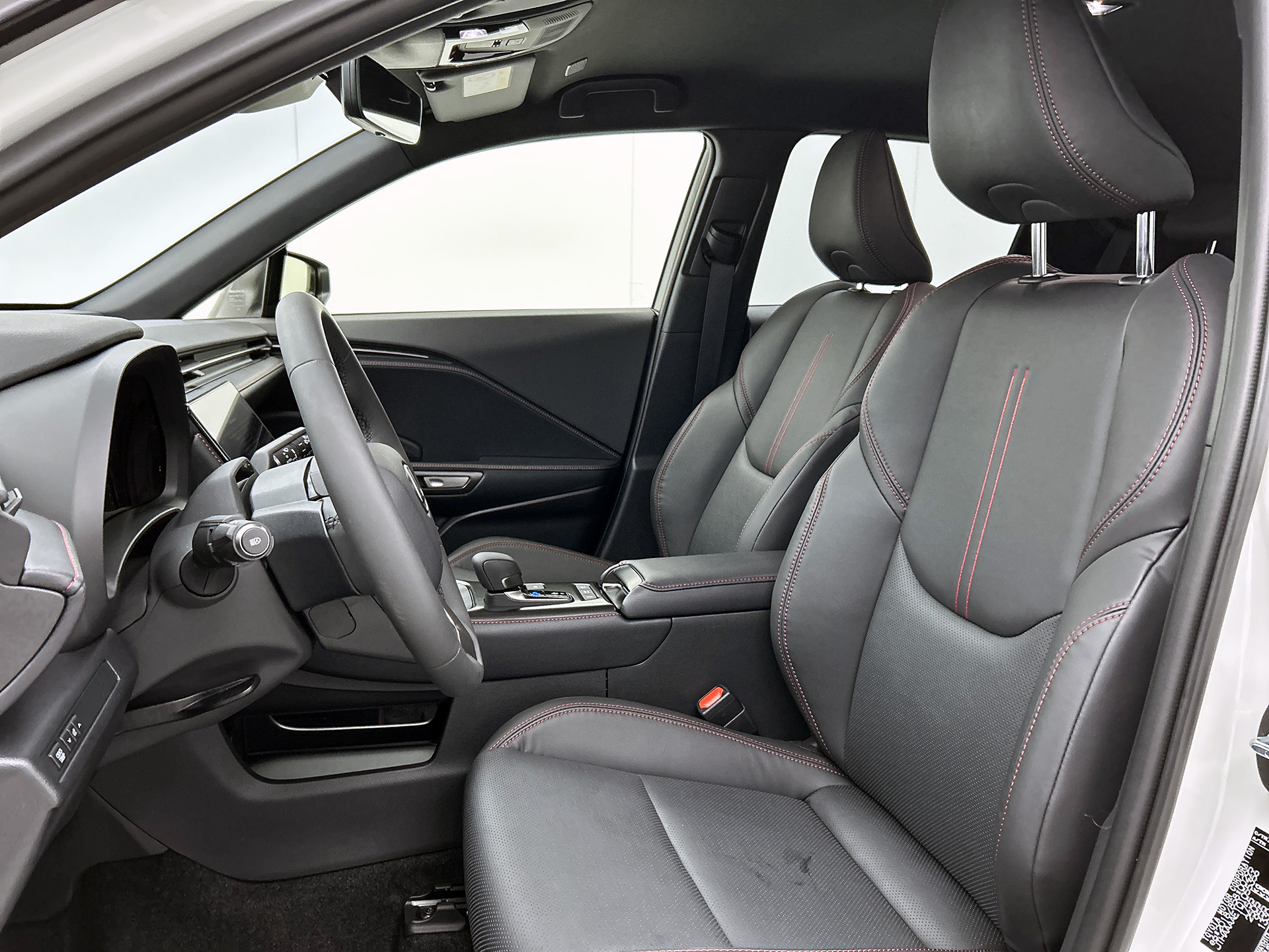 Foto van Lexus LBX