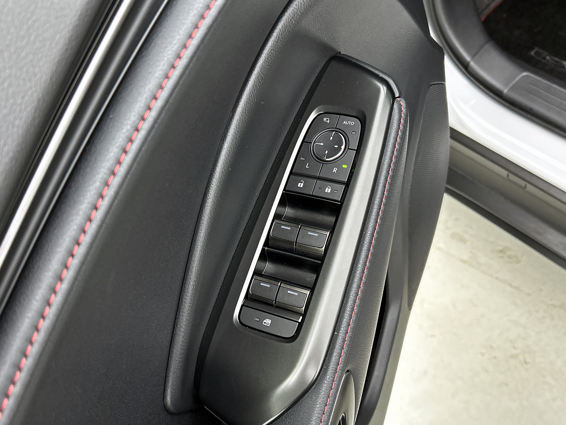 Foto van Lexus LBX