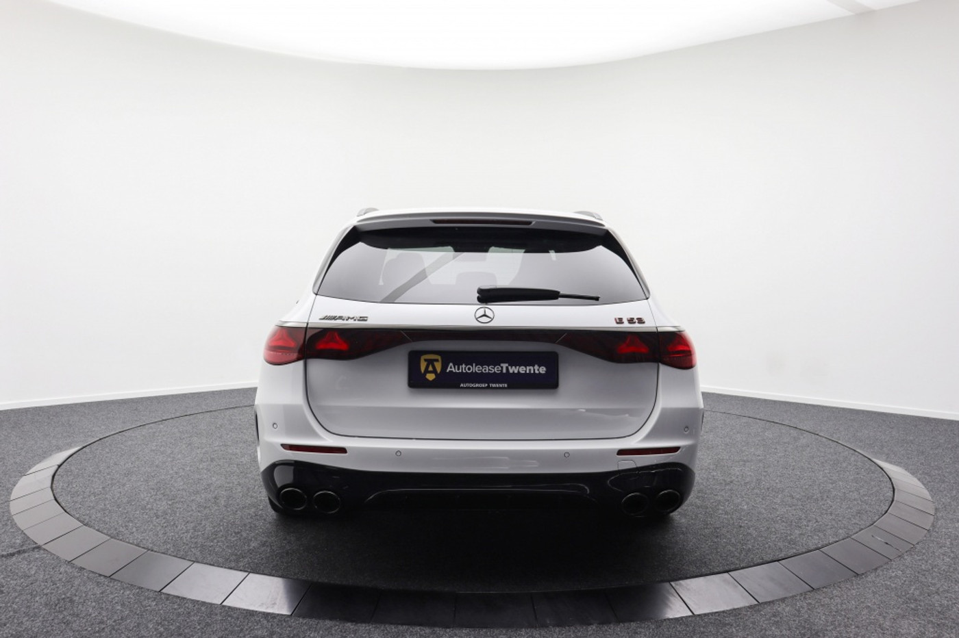 Foto van Mercedes-Benz AMG E 53 Hybrid