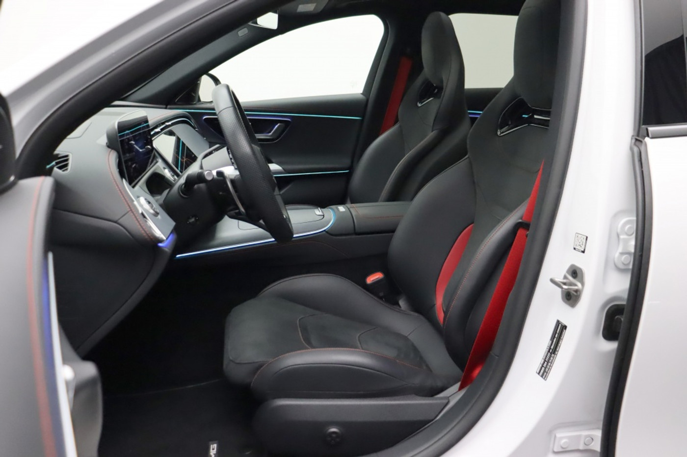 Foto van Mercedes-Benz AMG E 53 Hybrid
