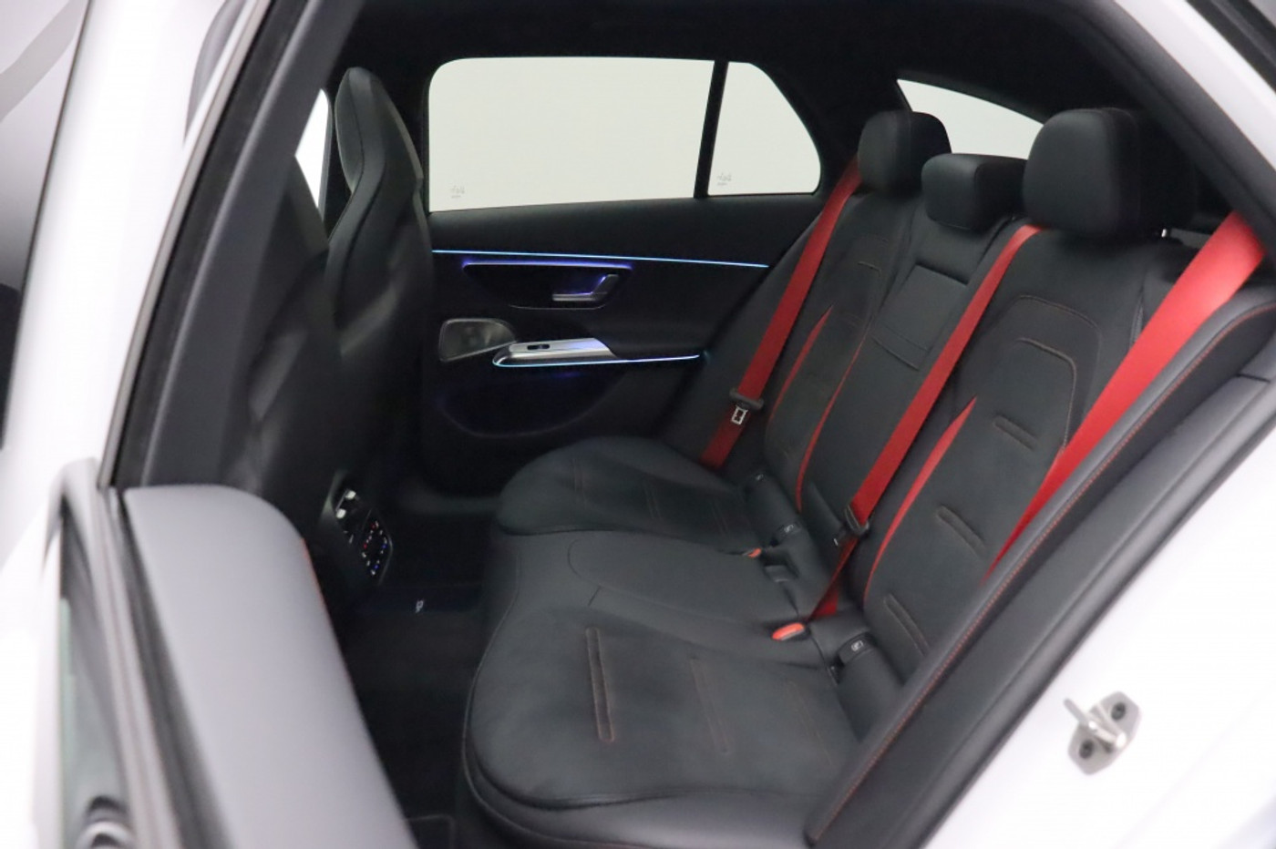 Foto van Mercedes-Benz AMG E 53 Hybrid