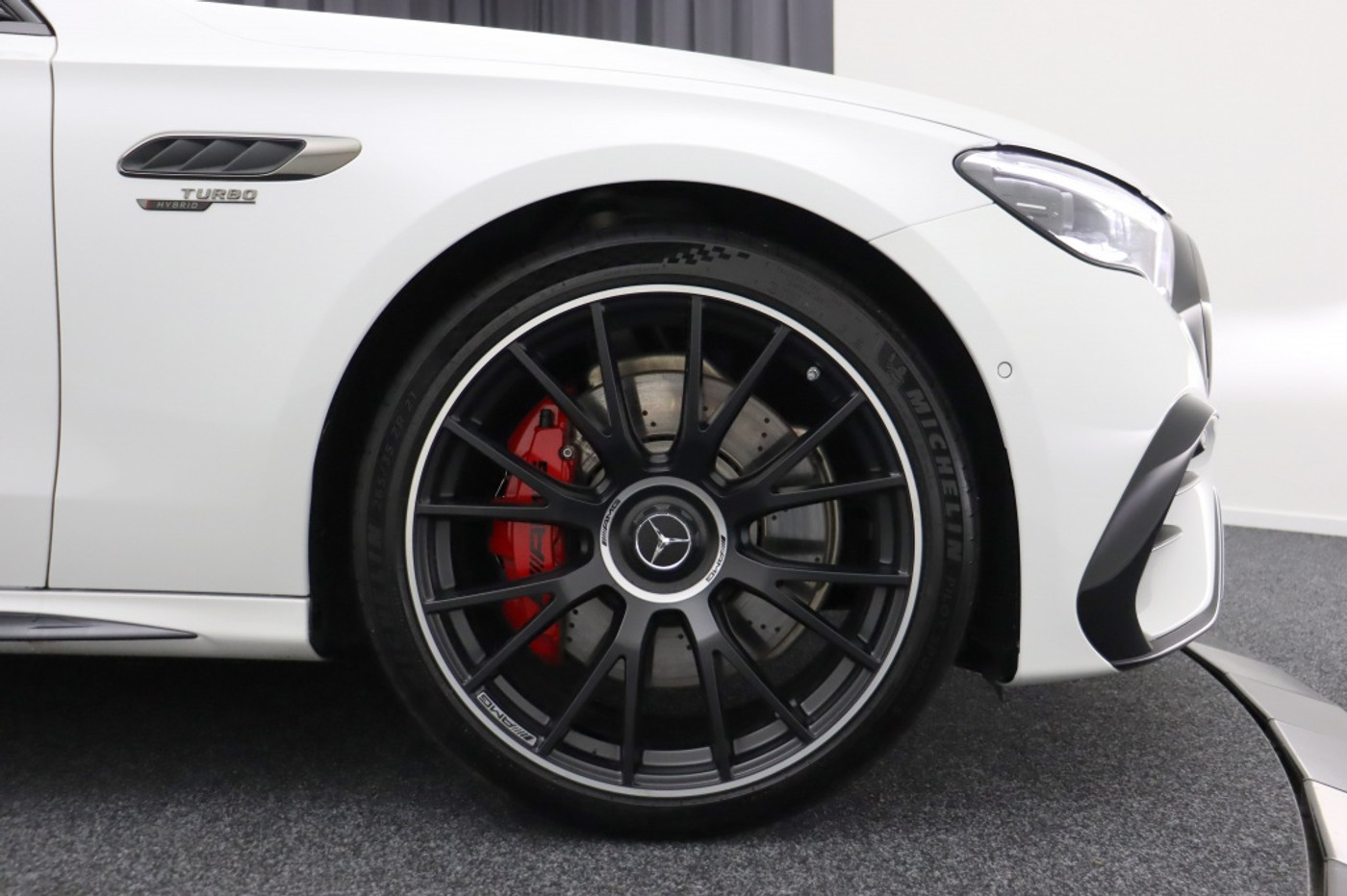 Foto van Mercedes-Benz AMG E 53 Hybrid