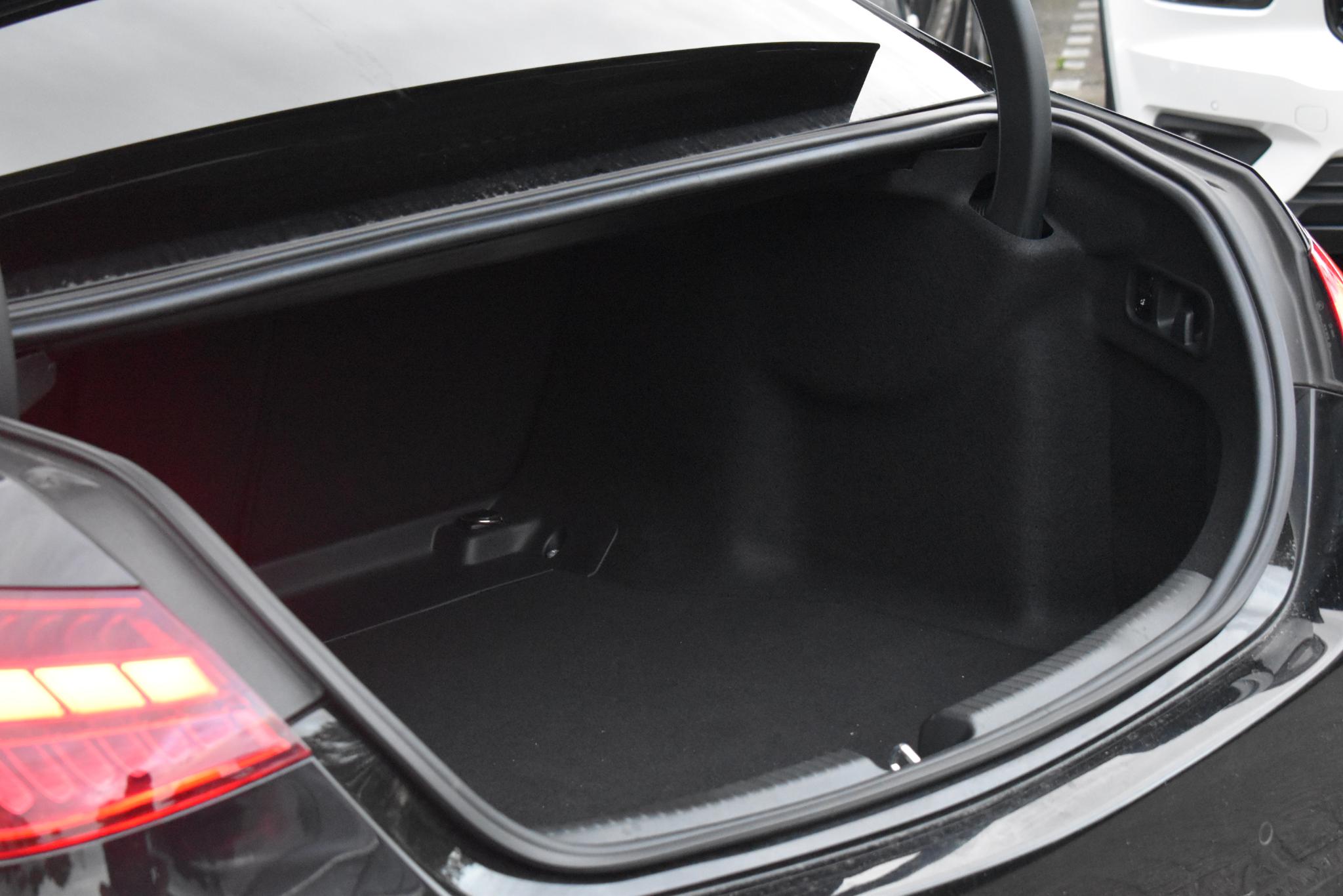 Foto van Mercedes-Benz AMG C 43 4matic+
