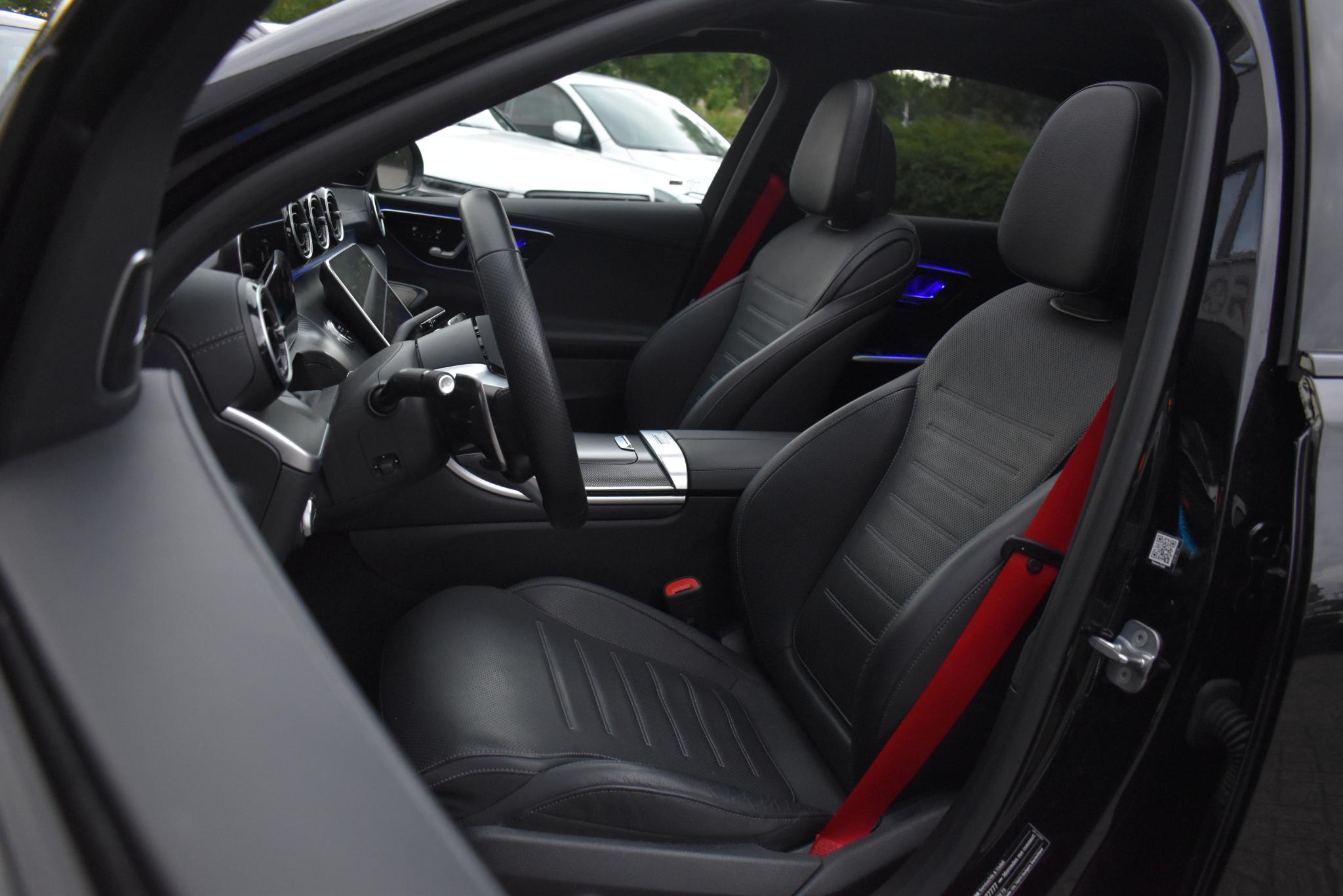 Foto van Mercedes-Benz AMG C 43 4matic+
