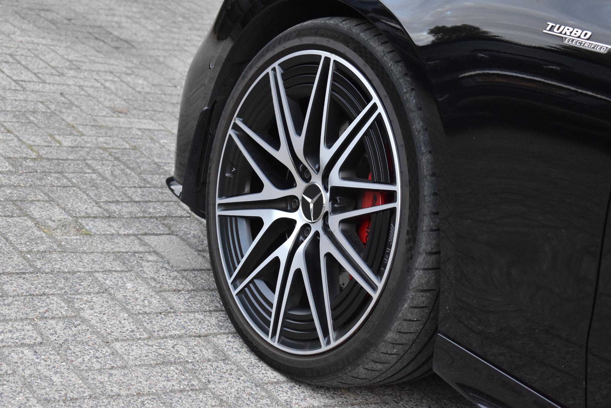 Foto van Mercedes-Benz AMG C 43 4matic+