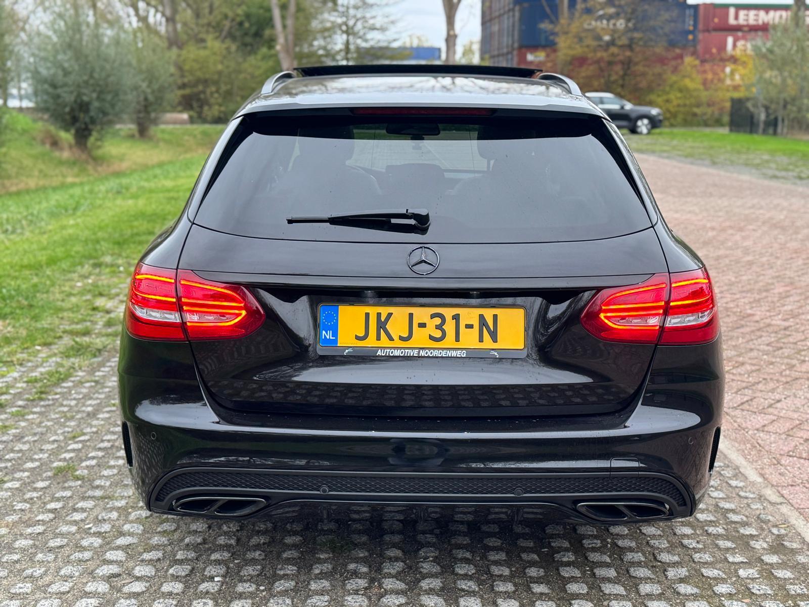 Foto van Mercedes-Benz C 300
