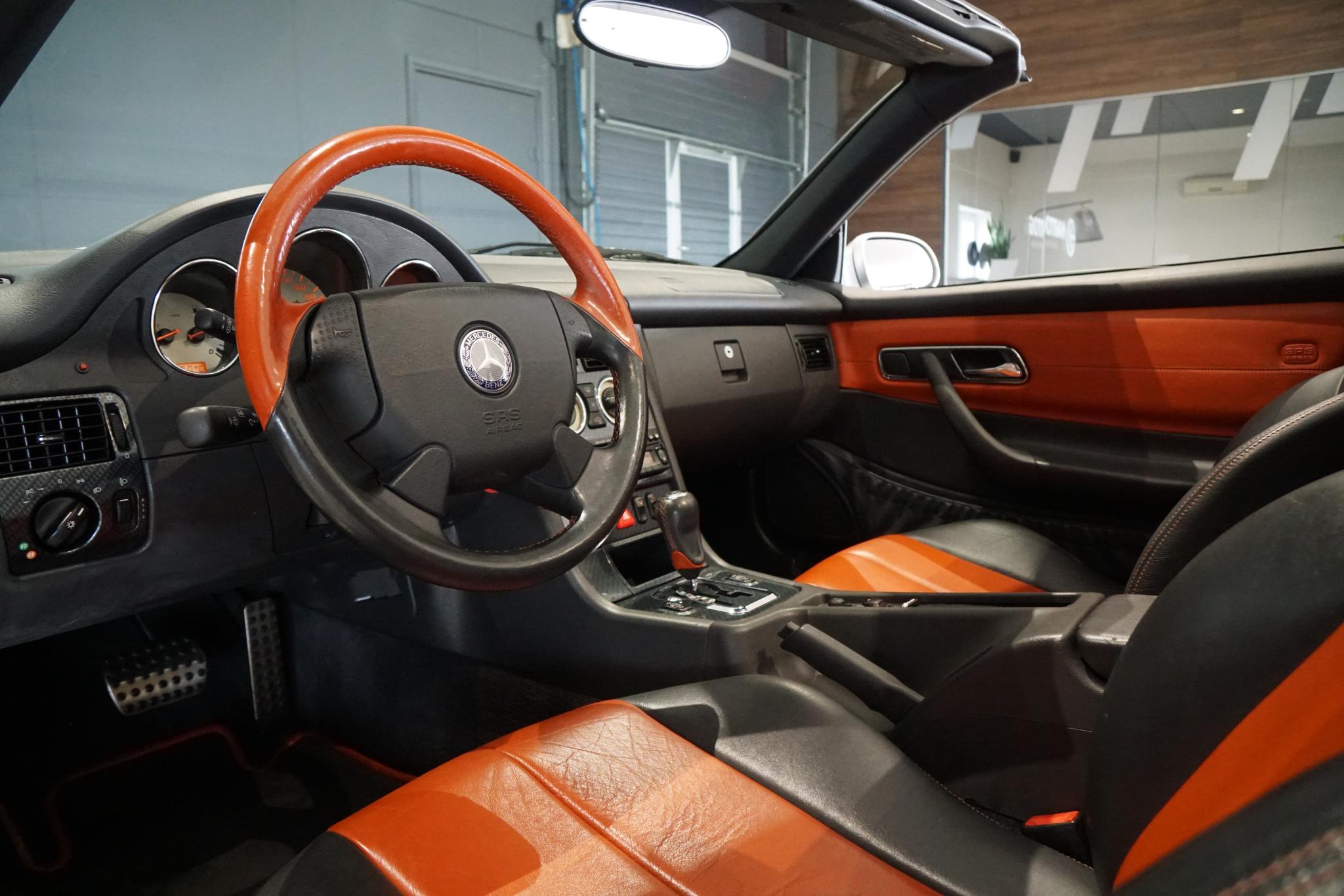 Foto van Mercedes-Benz SLK 230 Kompressor