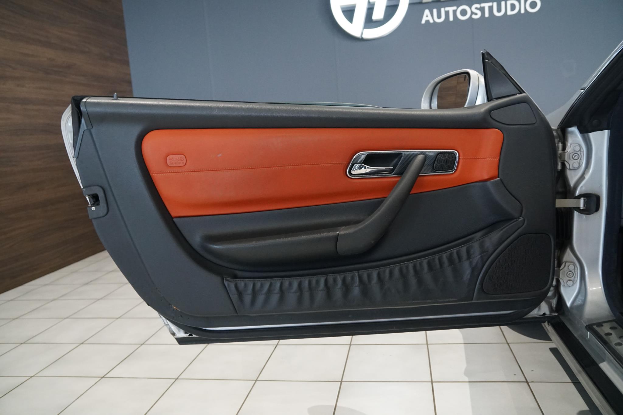 Foto van Mercedes-Benz SLK 230 Kompressor