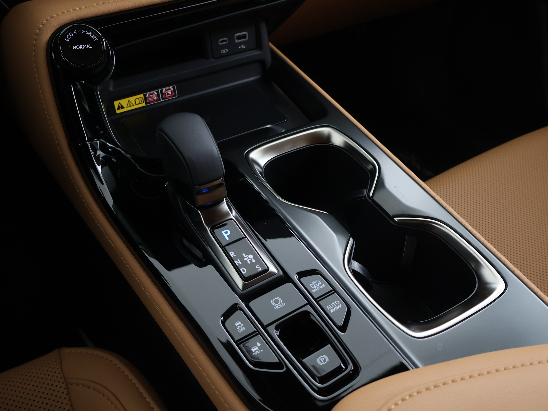 Foto van Lexus NX