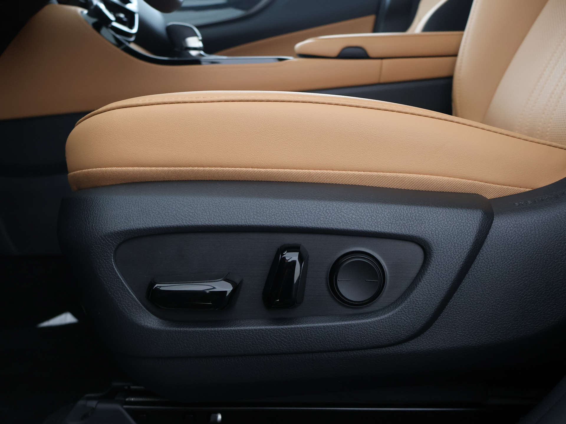 Foto van Lexus NX