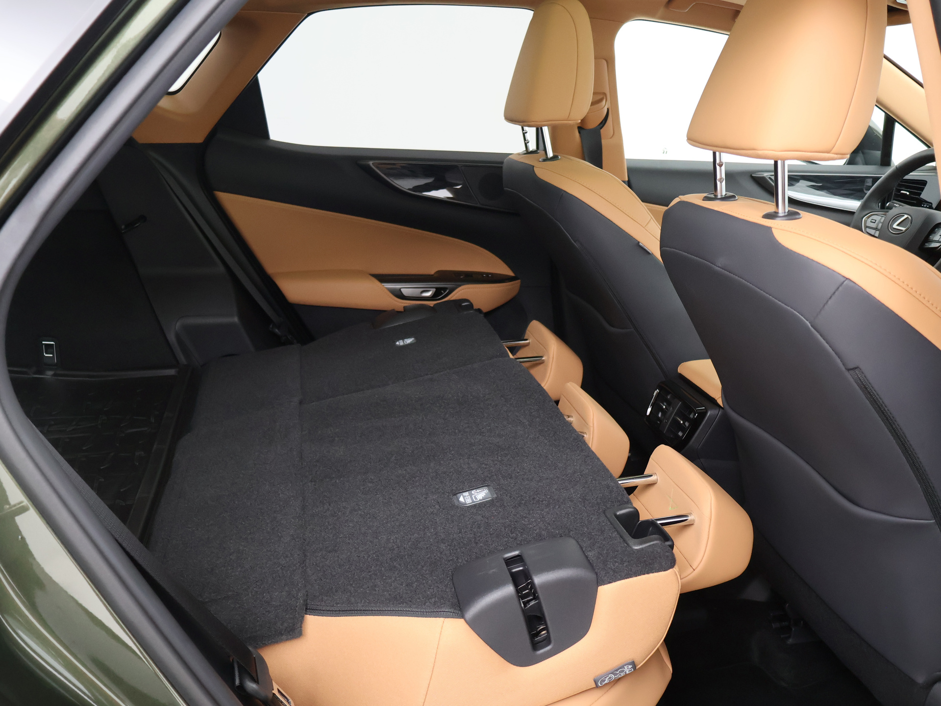 Foto van Lexus NX