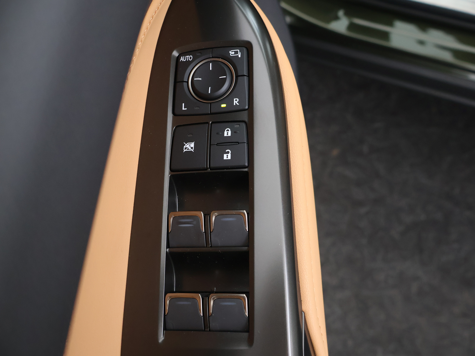 Foto van Lexus NX