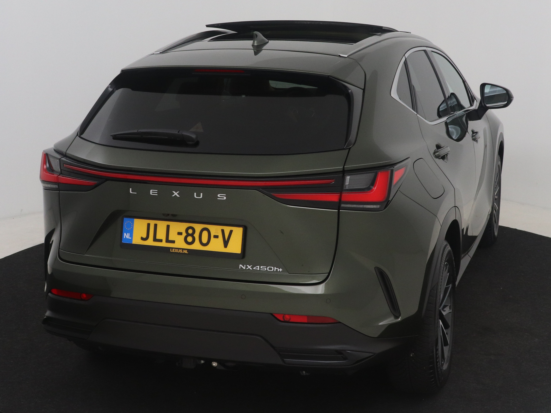 Foto van Lexus NX