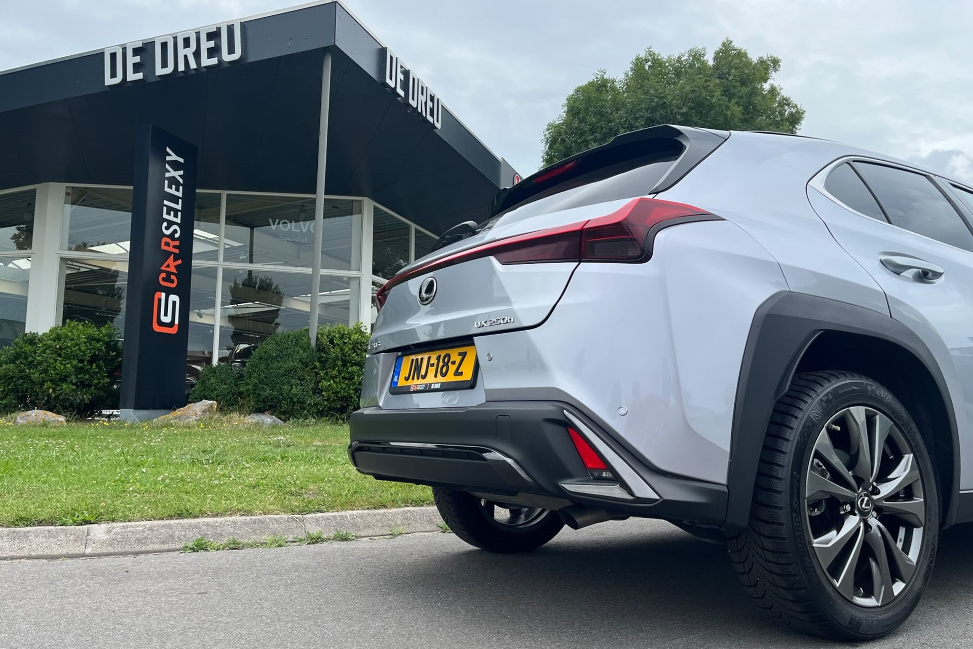 Foto van Lexus Ux